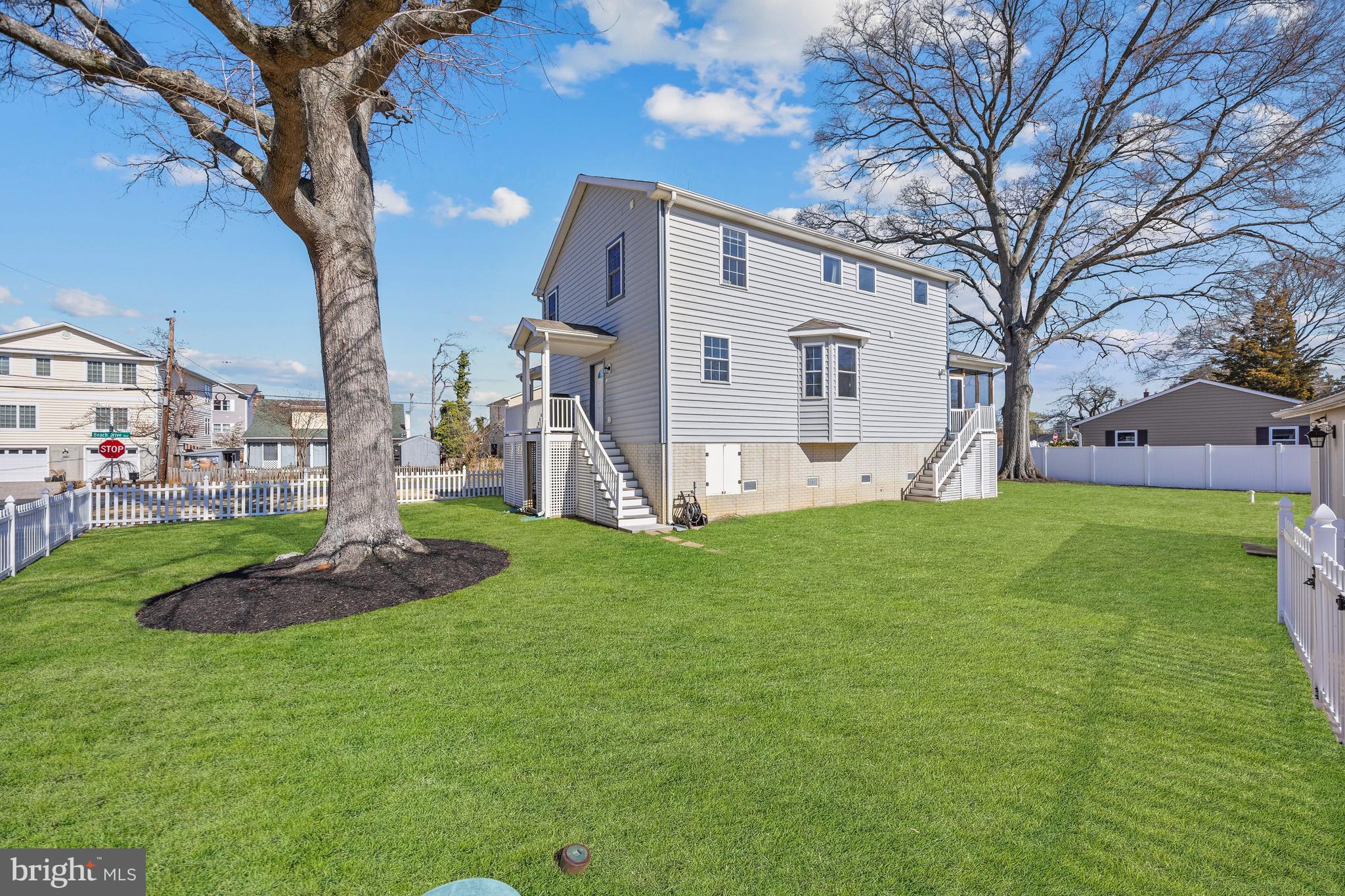 SELBY ON THE BAY - Residential