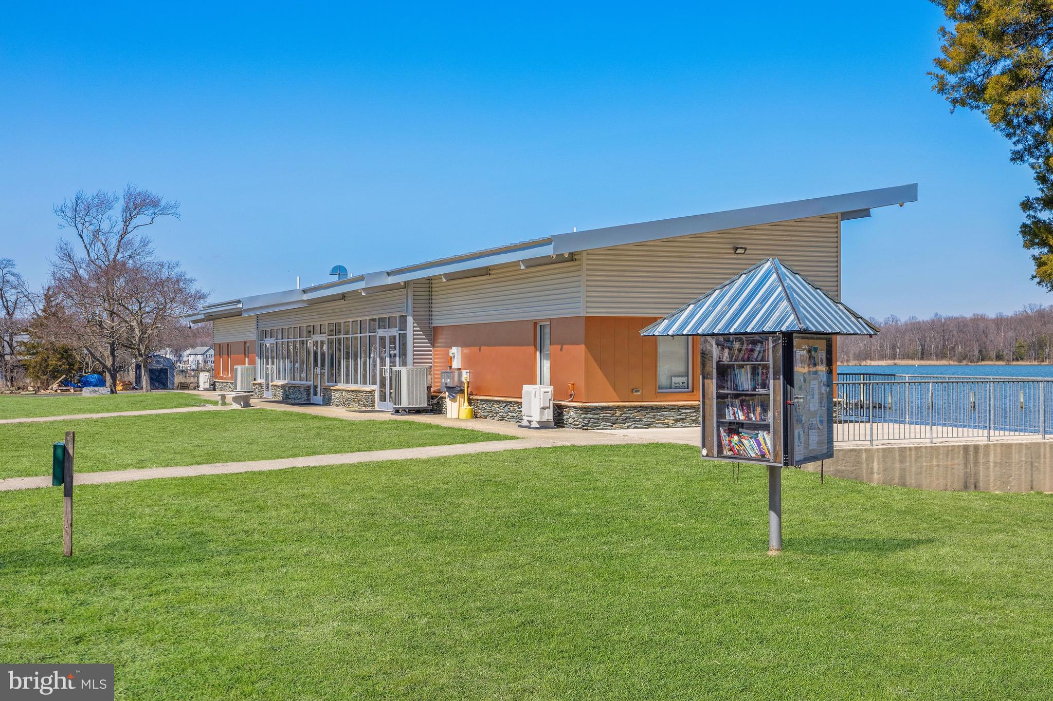 SELBY ON THE BAY - Residential