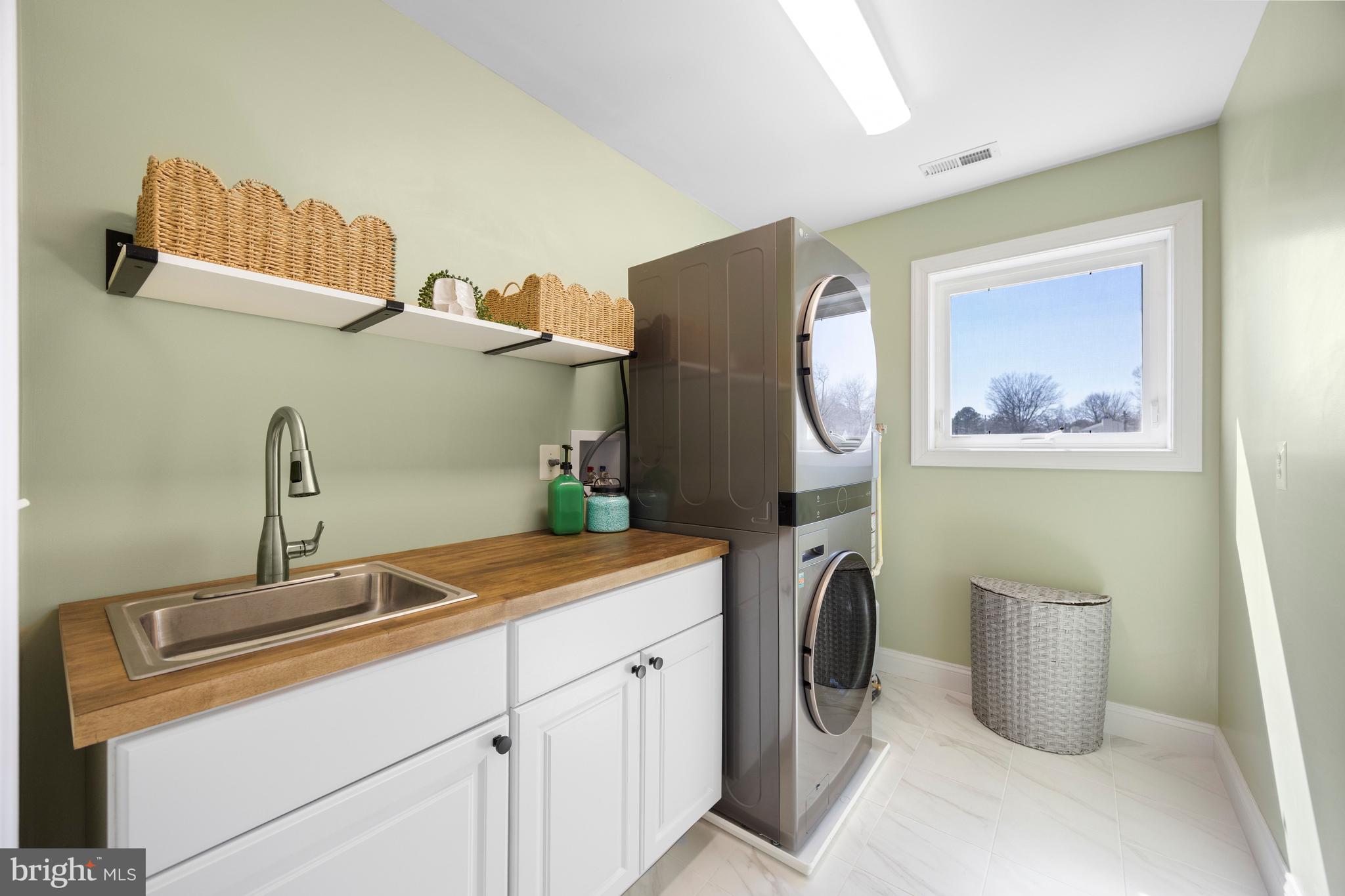 SELBY ON THE BAY - Residential