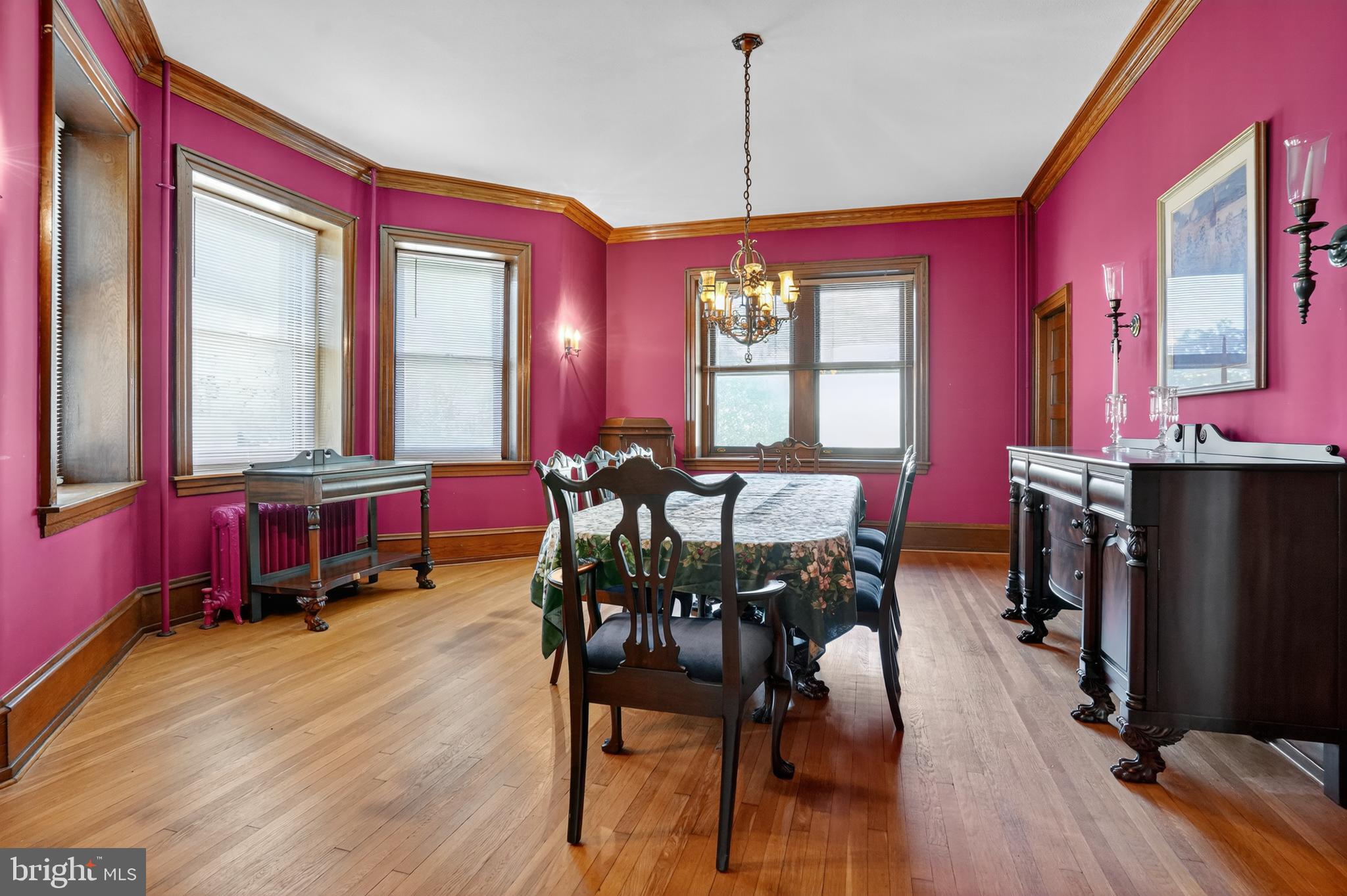 ROXBOROUGH - Residential