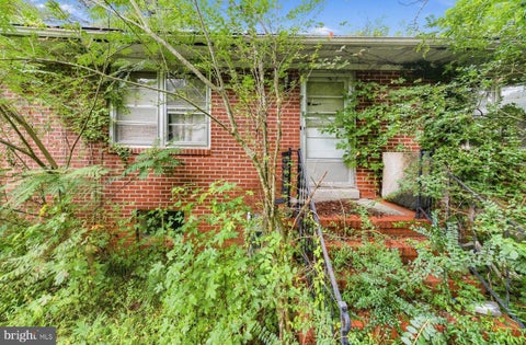 Homes For Sale - 207 Simmons Drive<br/> LAWRENCEVILLE, VA 23868