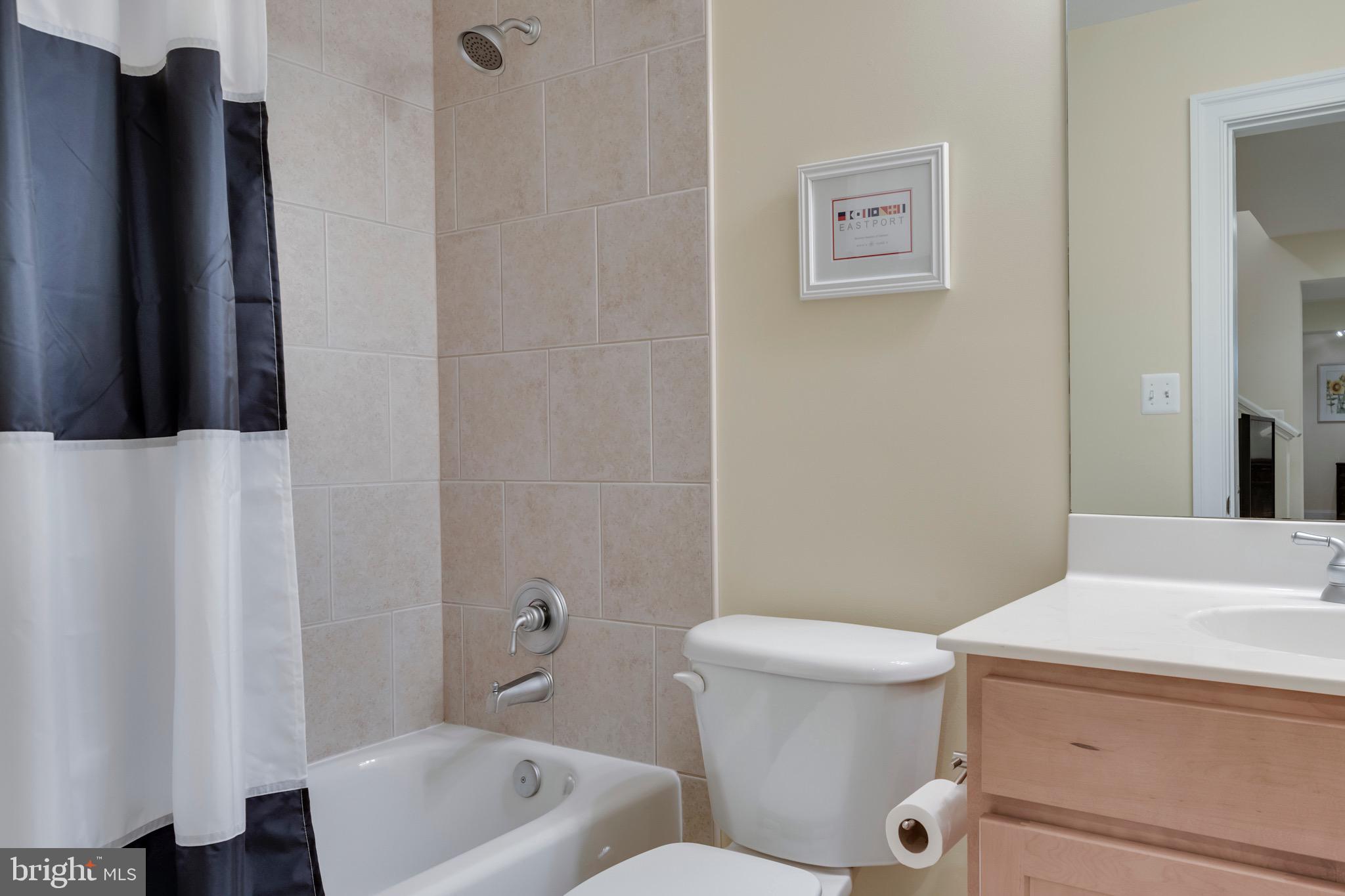 EASTPORT - Residential