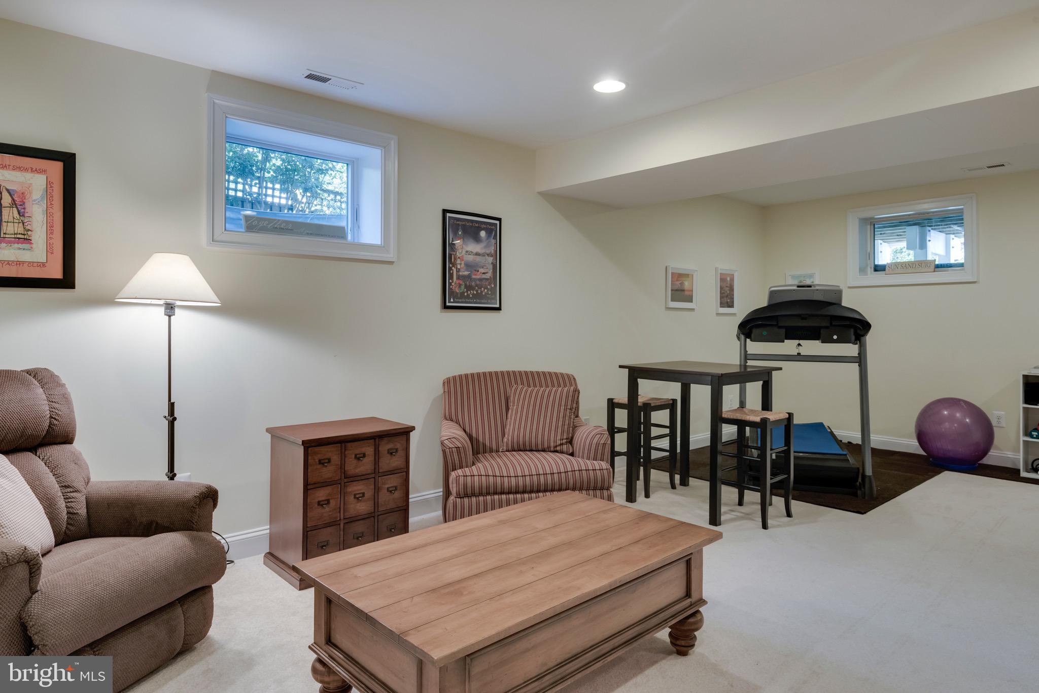 EASTPORT - Residential