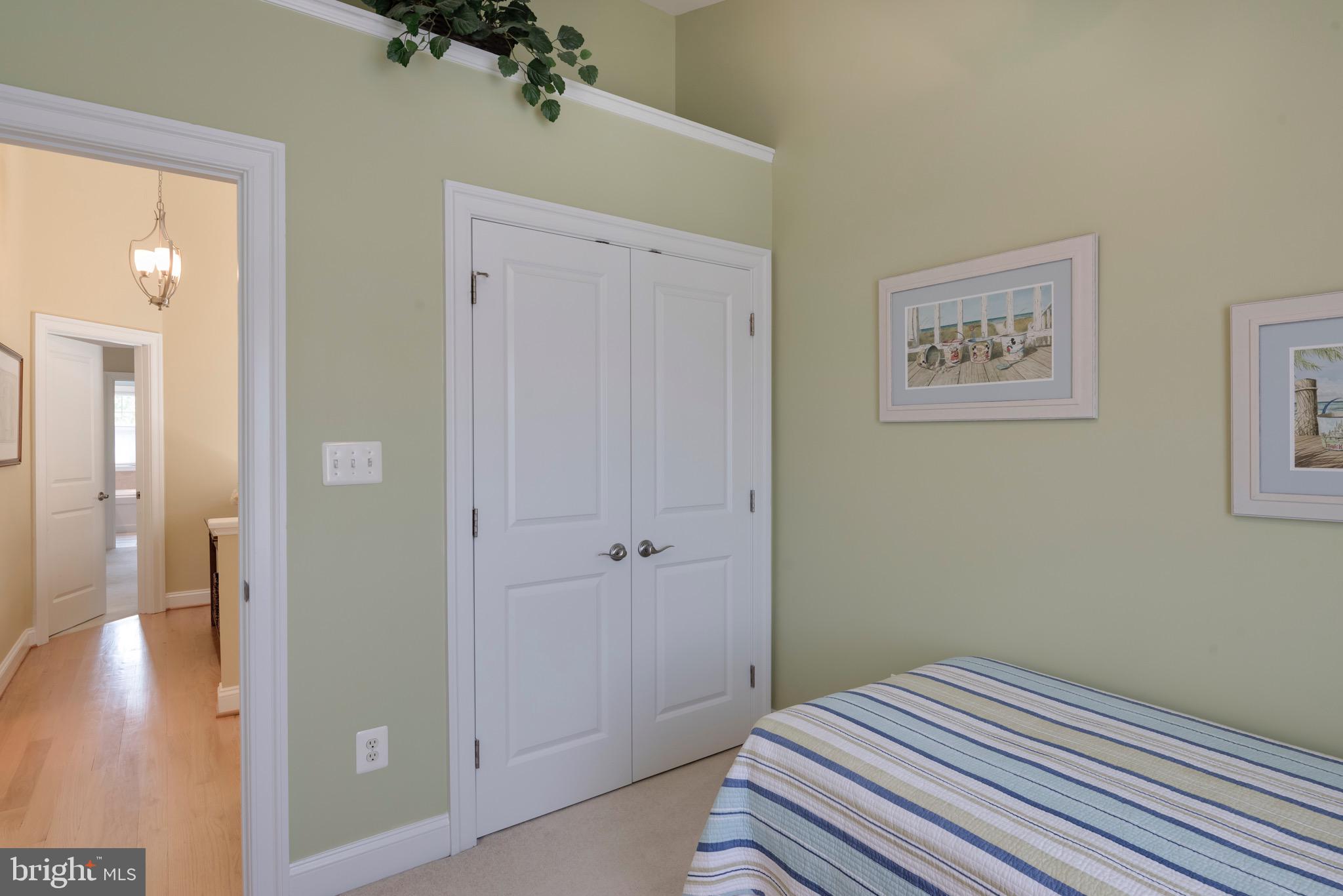 EASTPORT - Residential