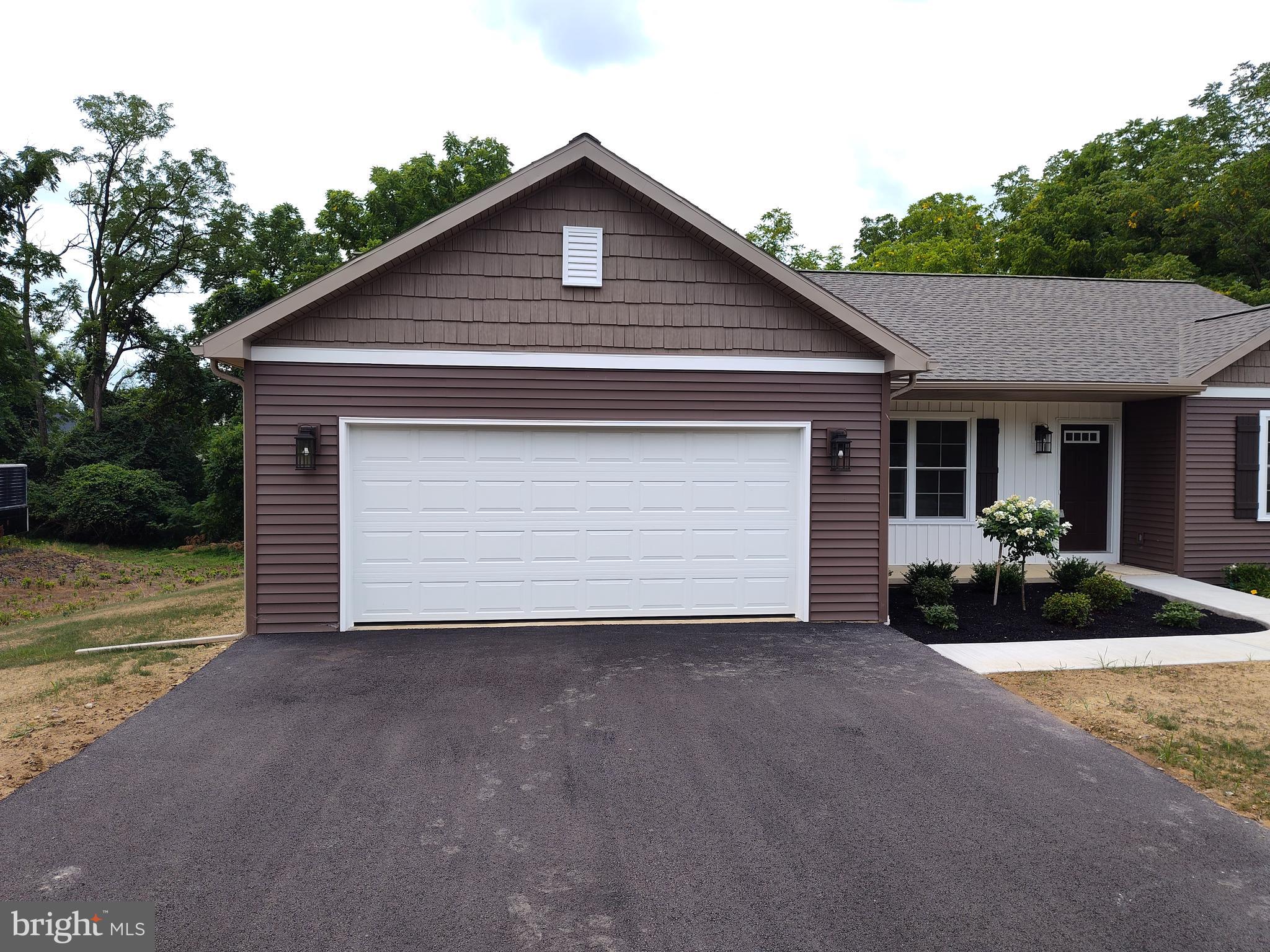 85 OLD COLONY RD