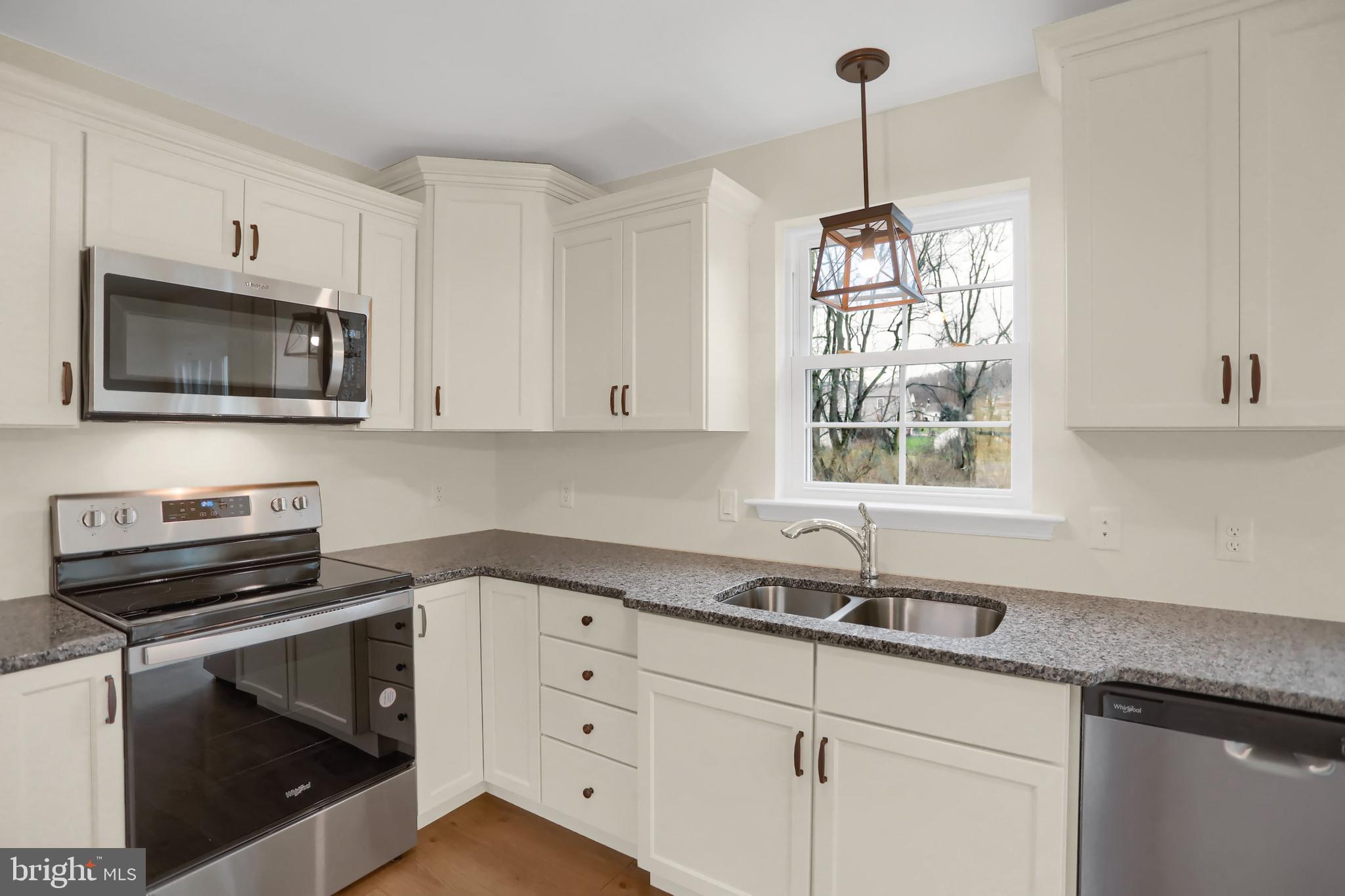 MEADOWVIEW ESTATES - Residential