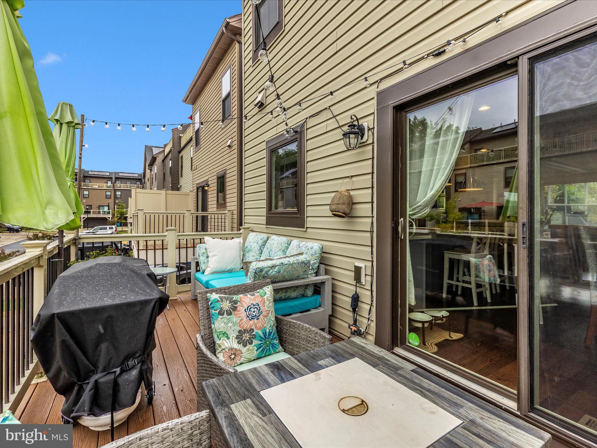 CLARKSBURG SQUARE - Residential