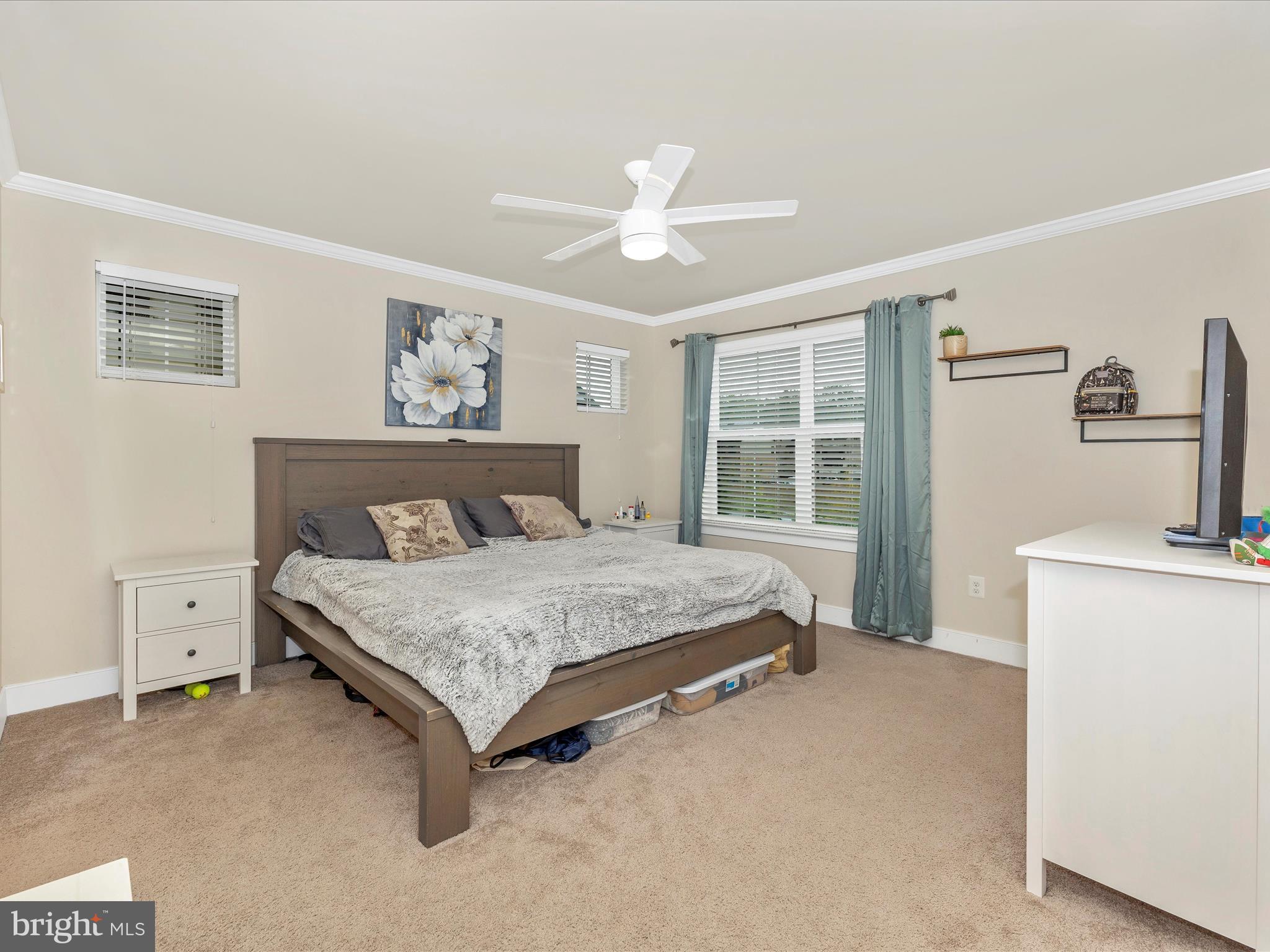 CLARKSBURG SQUARE - Residential