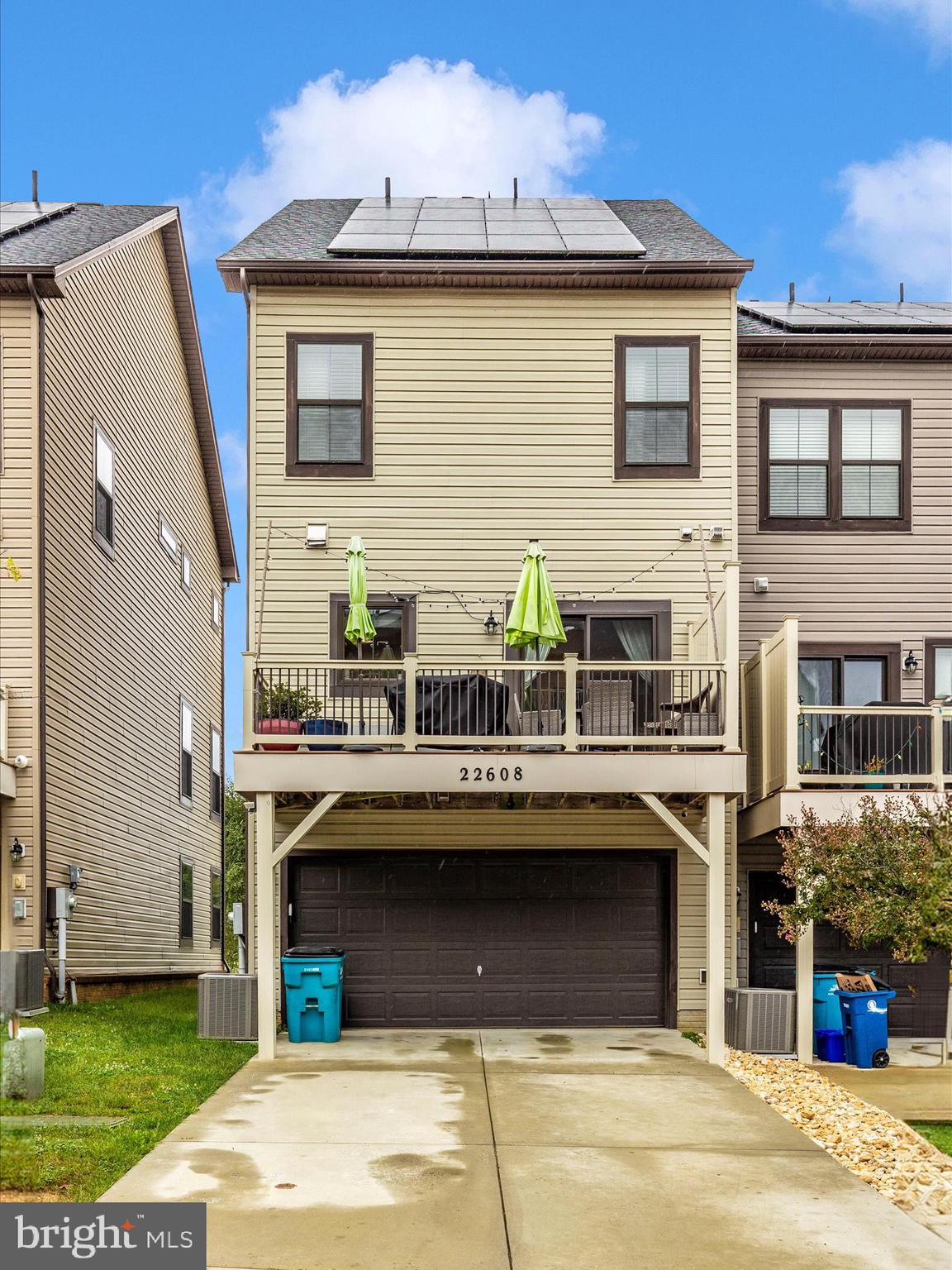 CLARKSBURG SQUARE - Residential