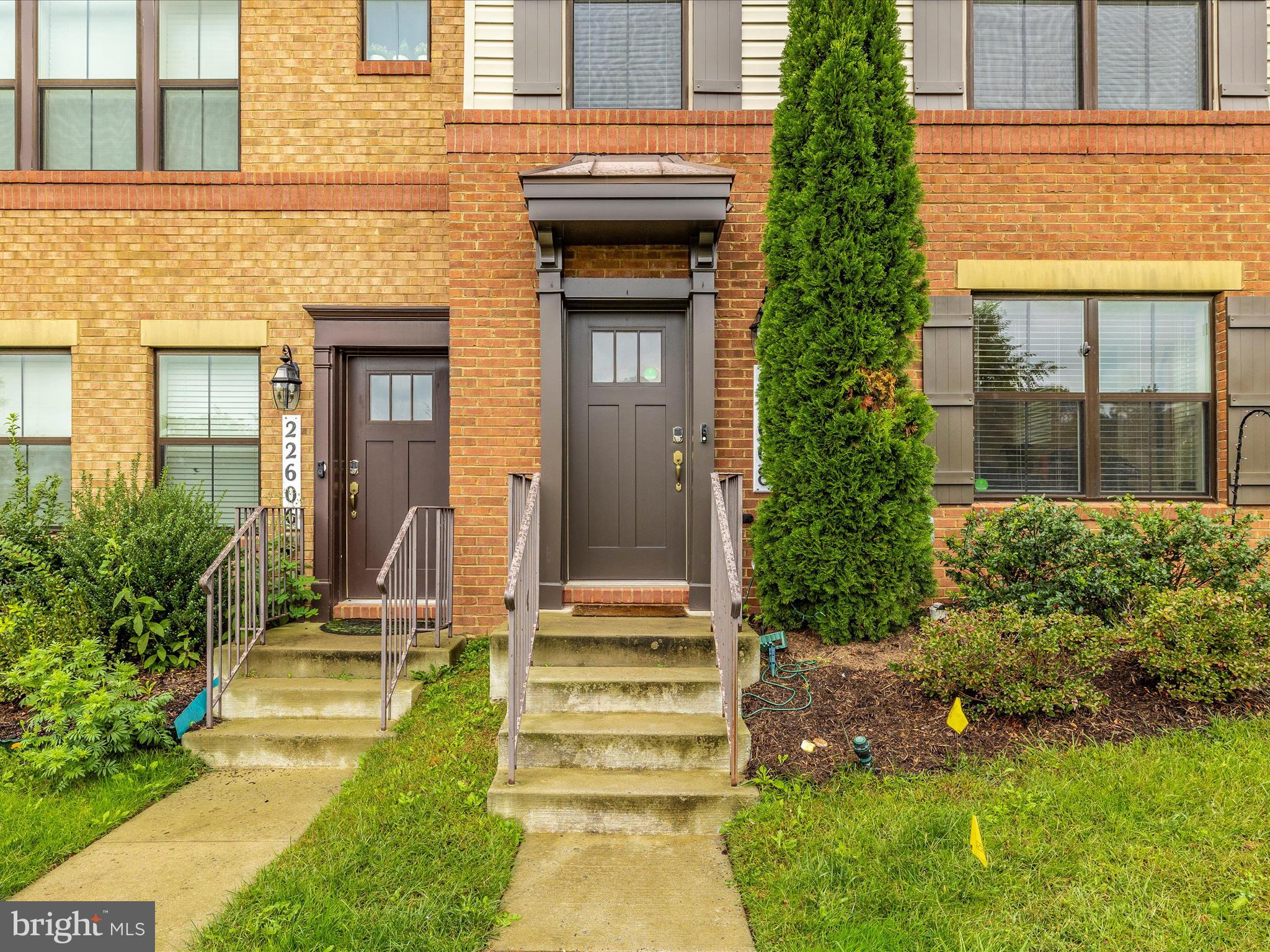 CLARKSBURG SQUARE - Residential