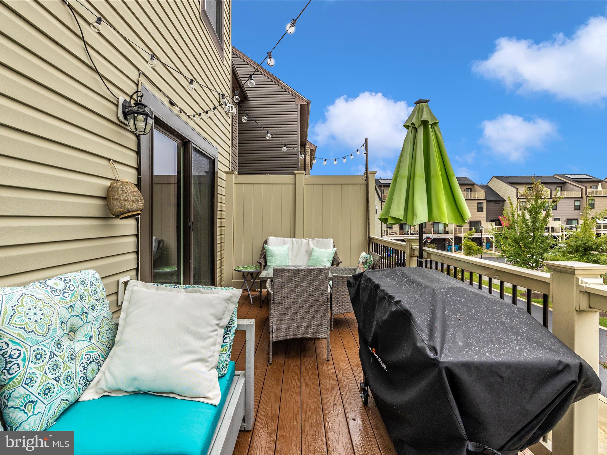 CLARKSBURG SQUARE - Residential