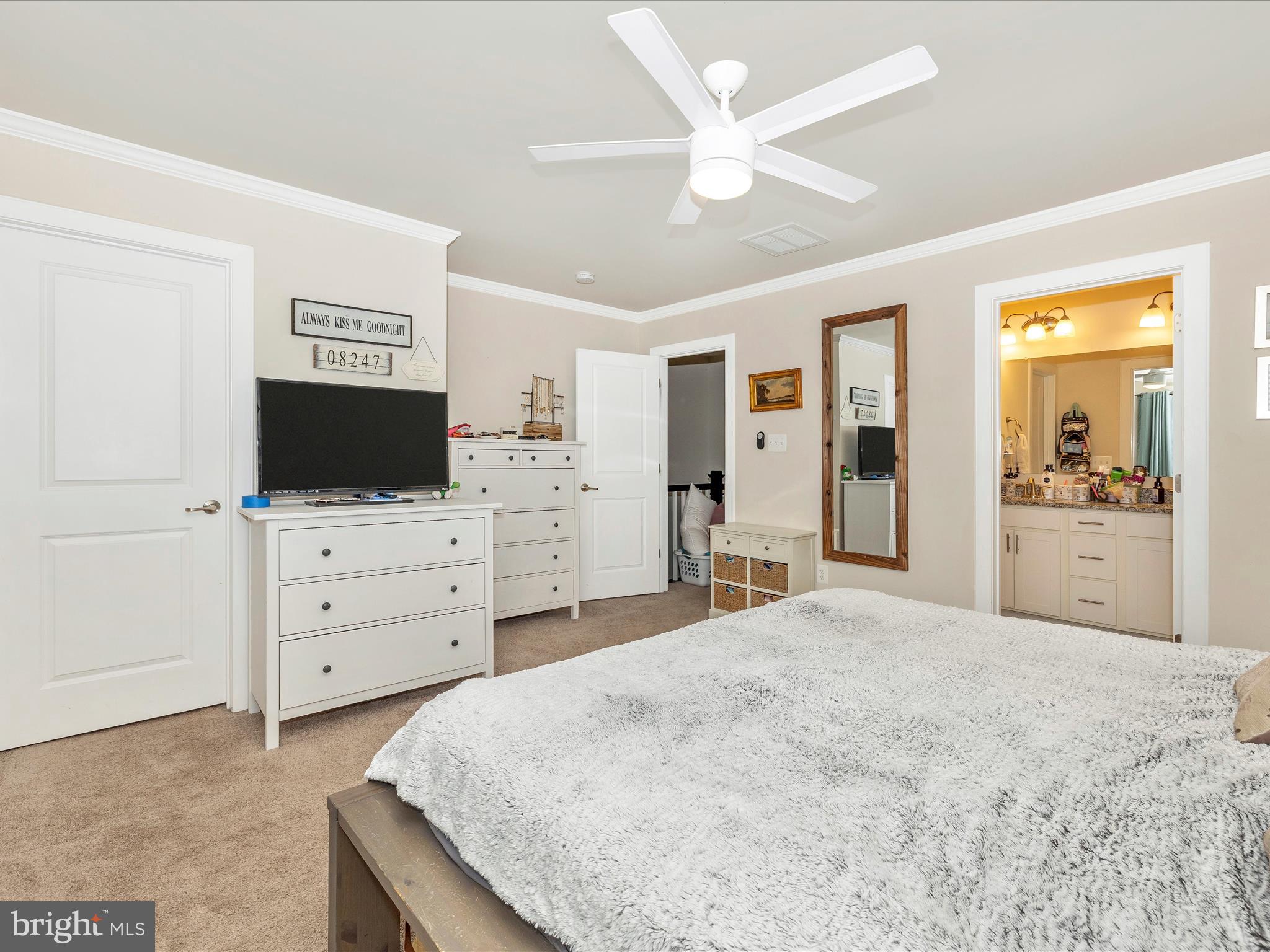 CLARKSBURG SQUARE - Residential