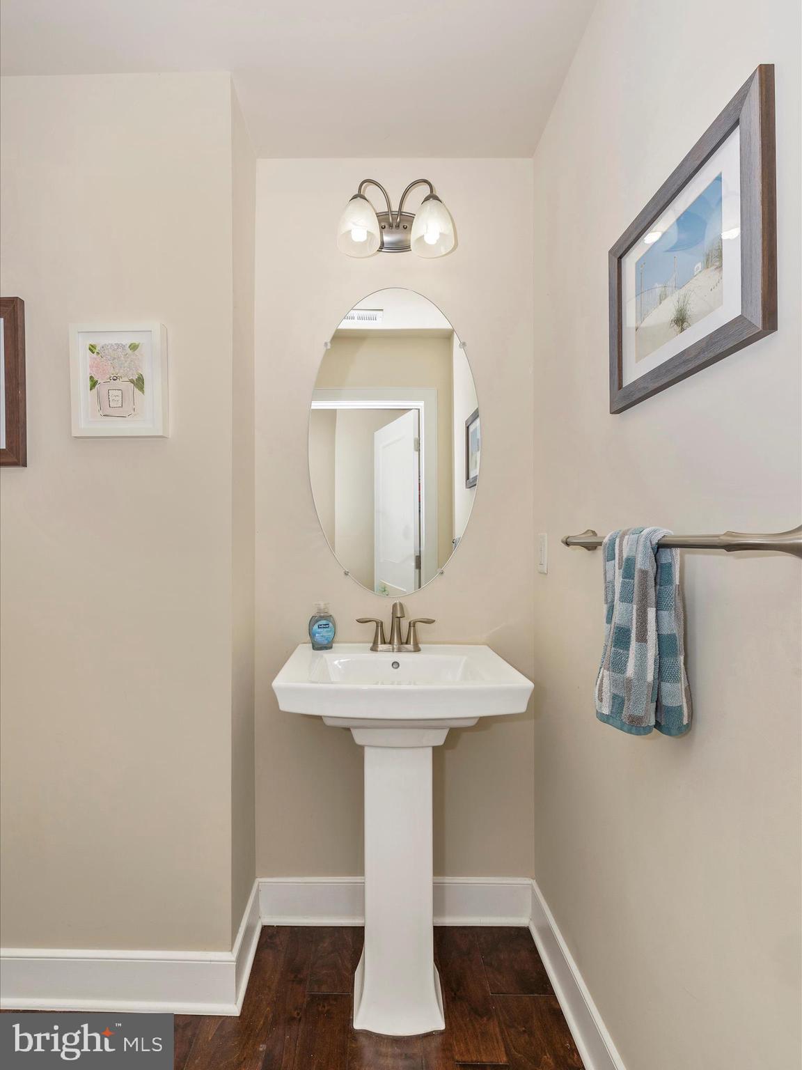 CLARKSBURG SQUARE - Residential