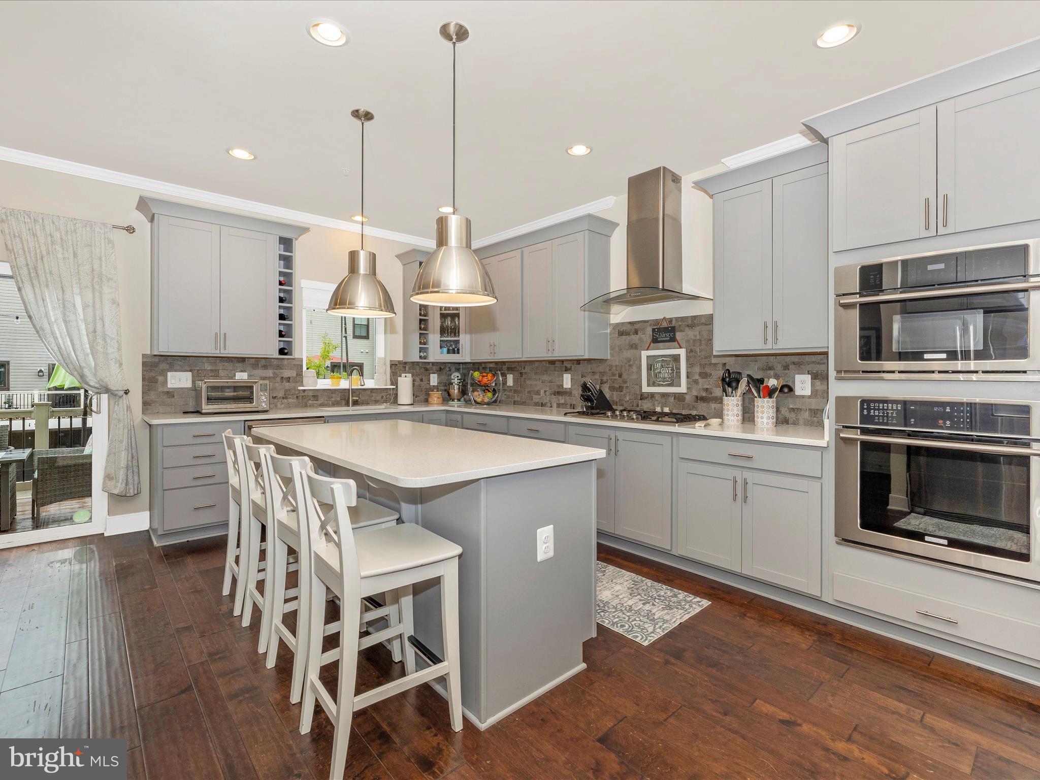 CLARKSBURG SQUARE - Residential