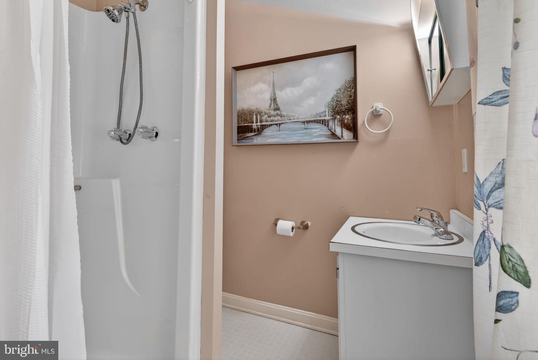 COLDBROOK MEADOWS - Residential