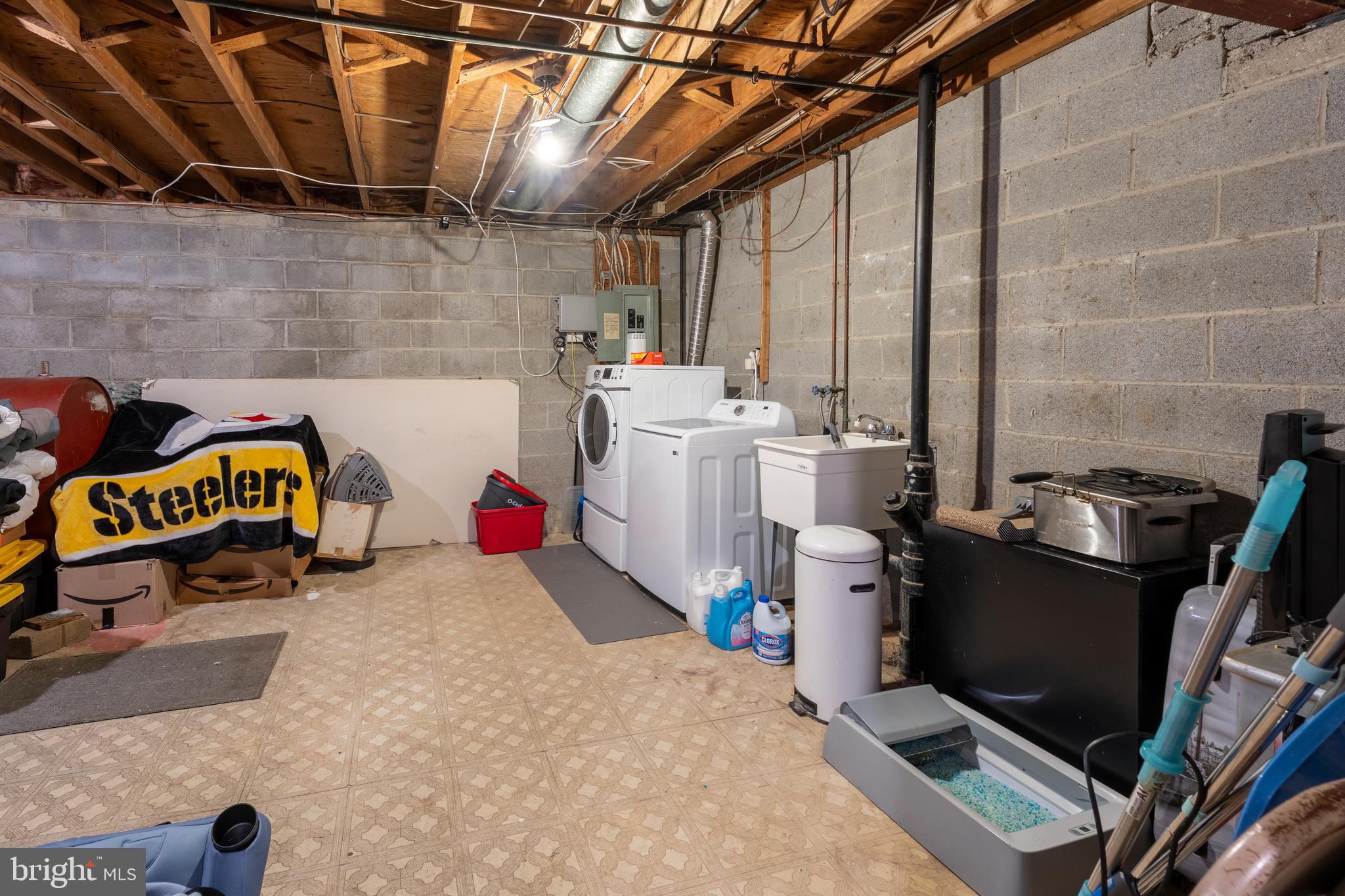 THE CEDARS - Residential