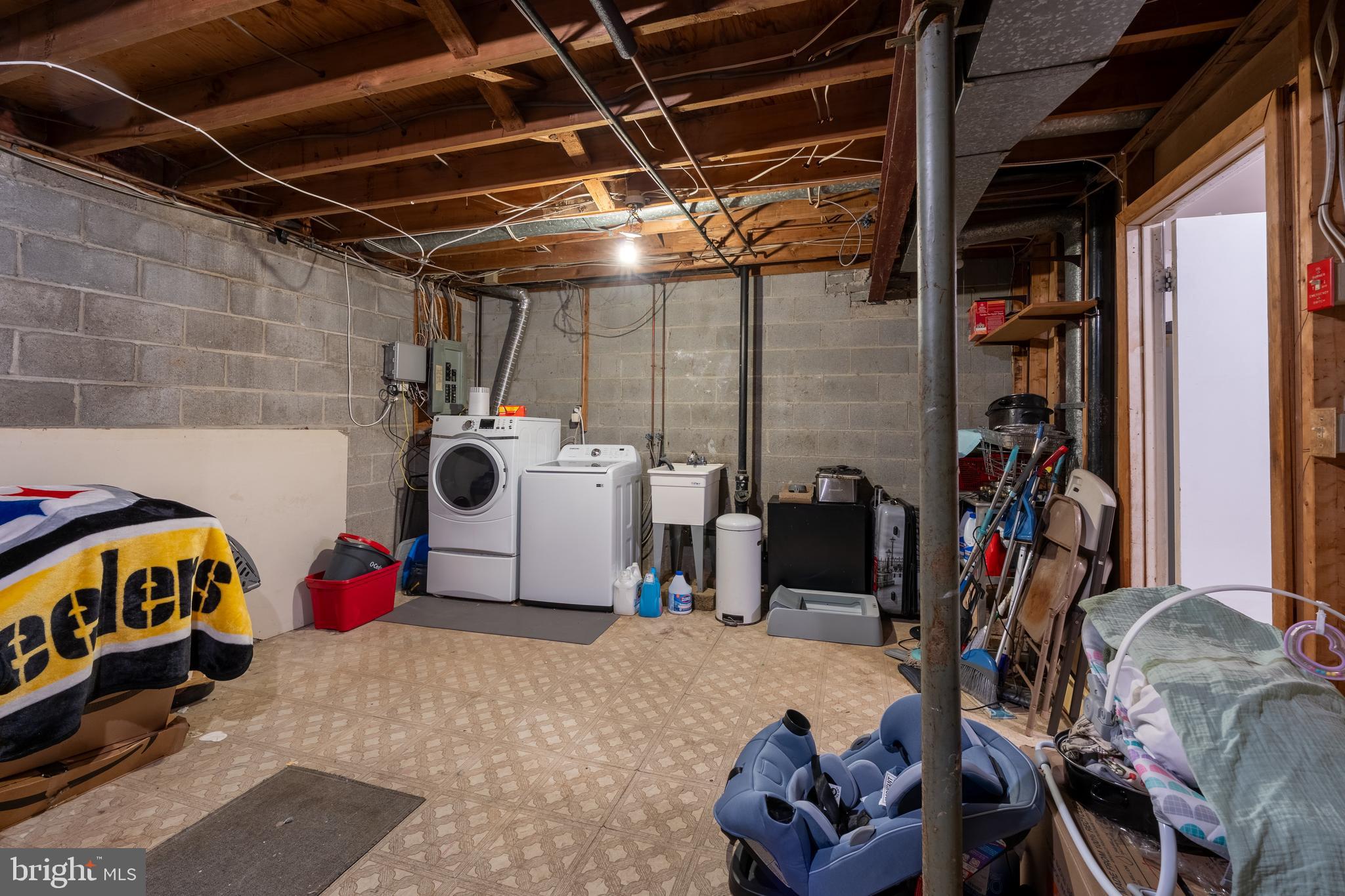 THE CEDARS - Residential