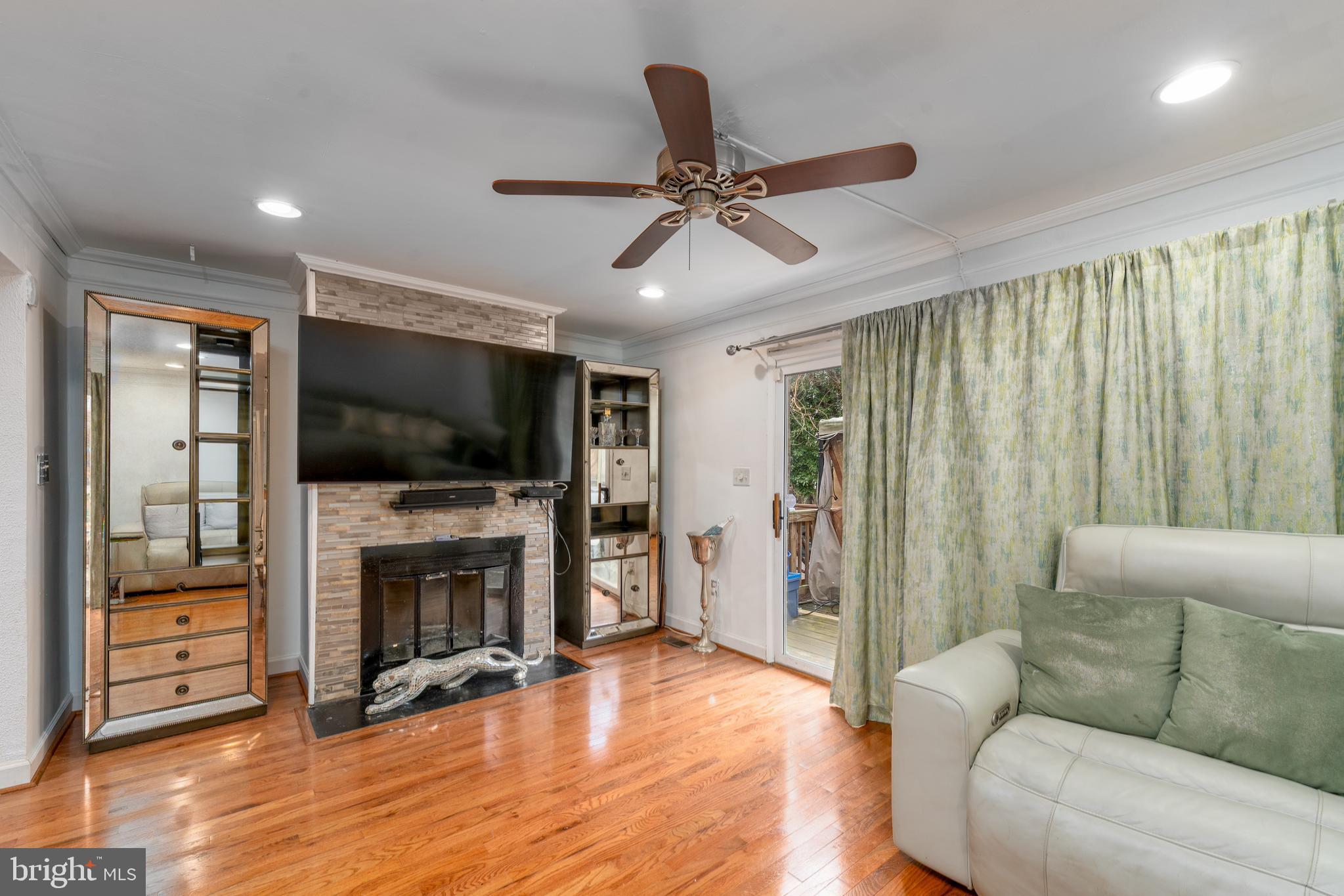 THE CEDARS - Residential