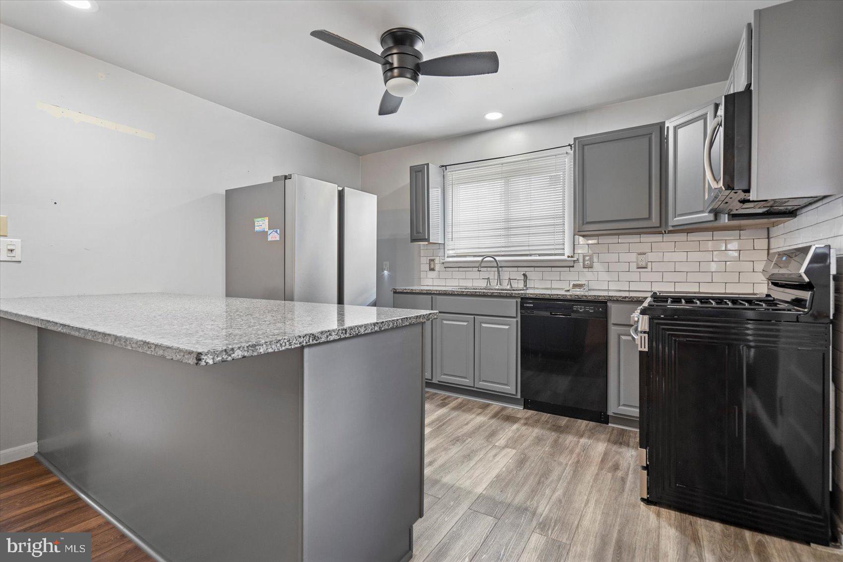 WESTVIEW PARK - Residential