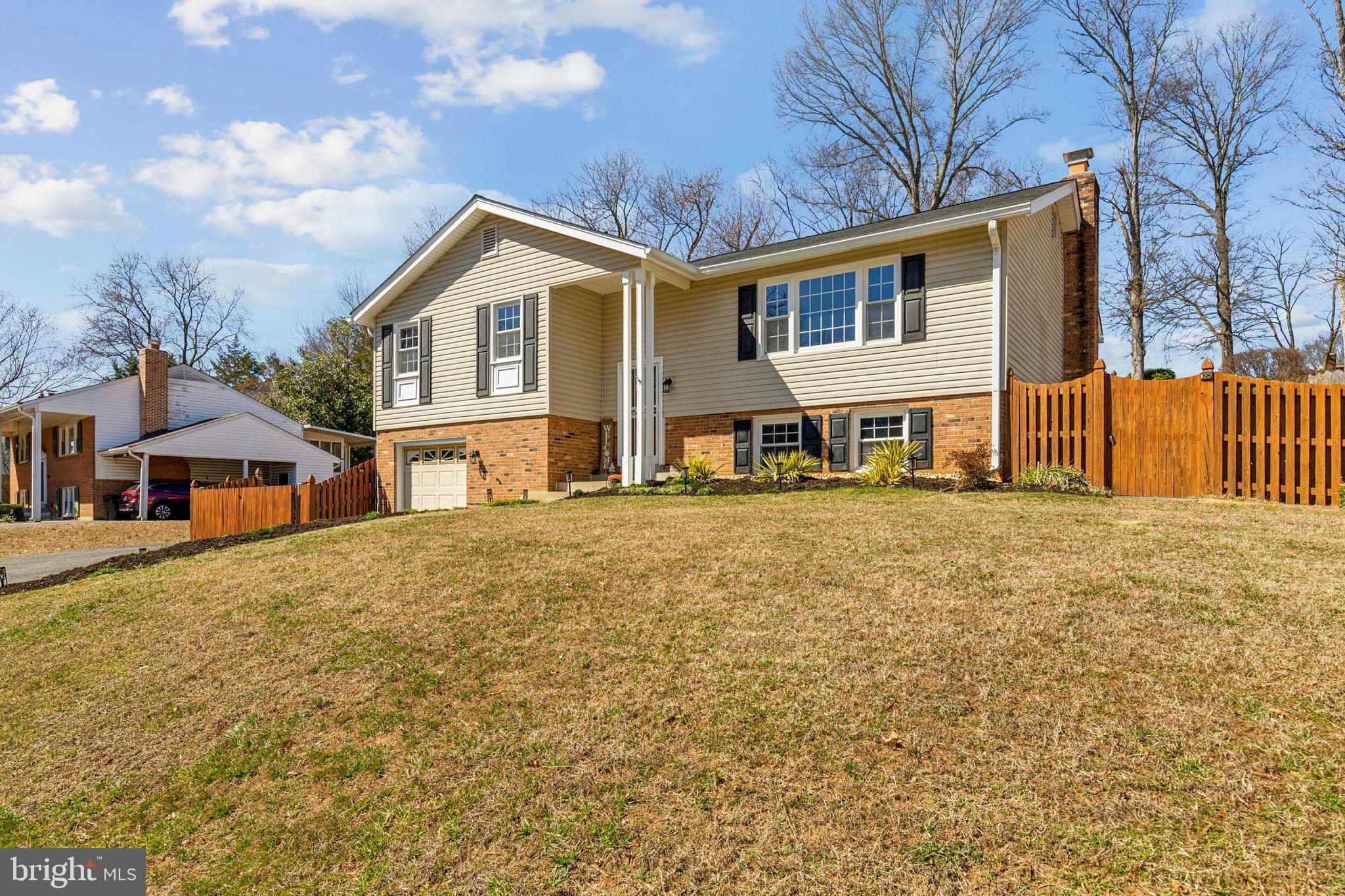 MOUNT VERNON MANOR - Residential