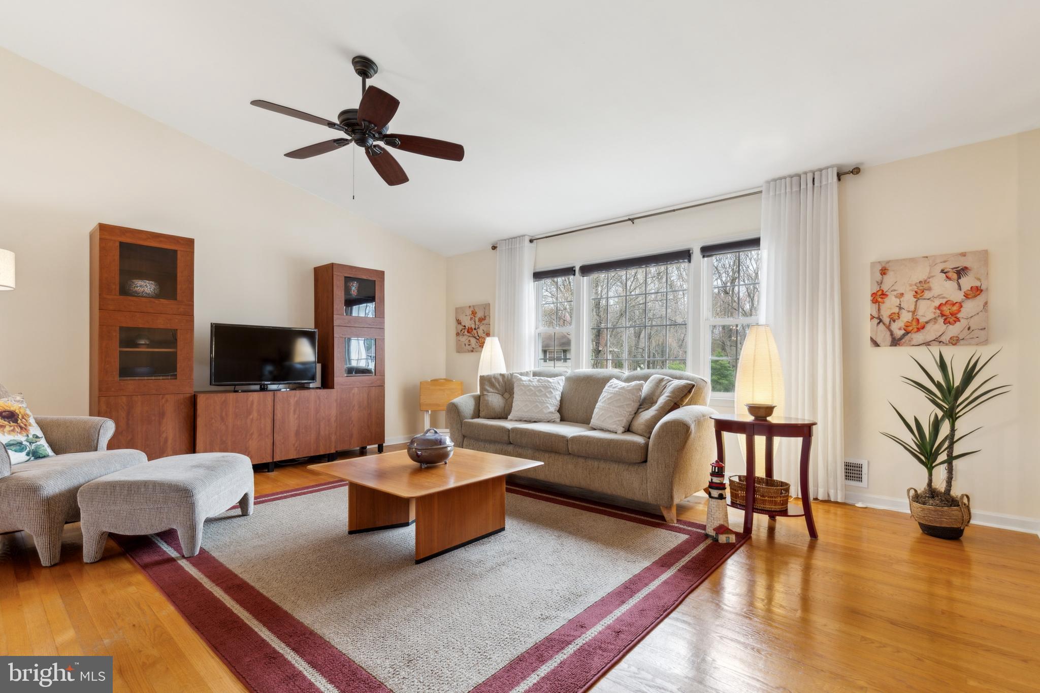 MOUNT VERNON MANOR - Residential