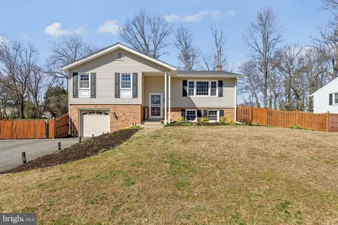 8708 Gateshead Road, Alexandria, VA MLS: VAFX2226256