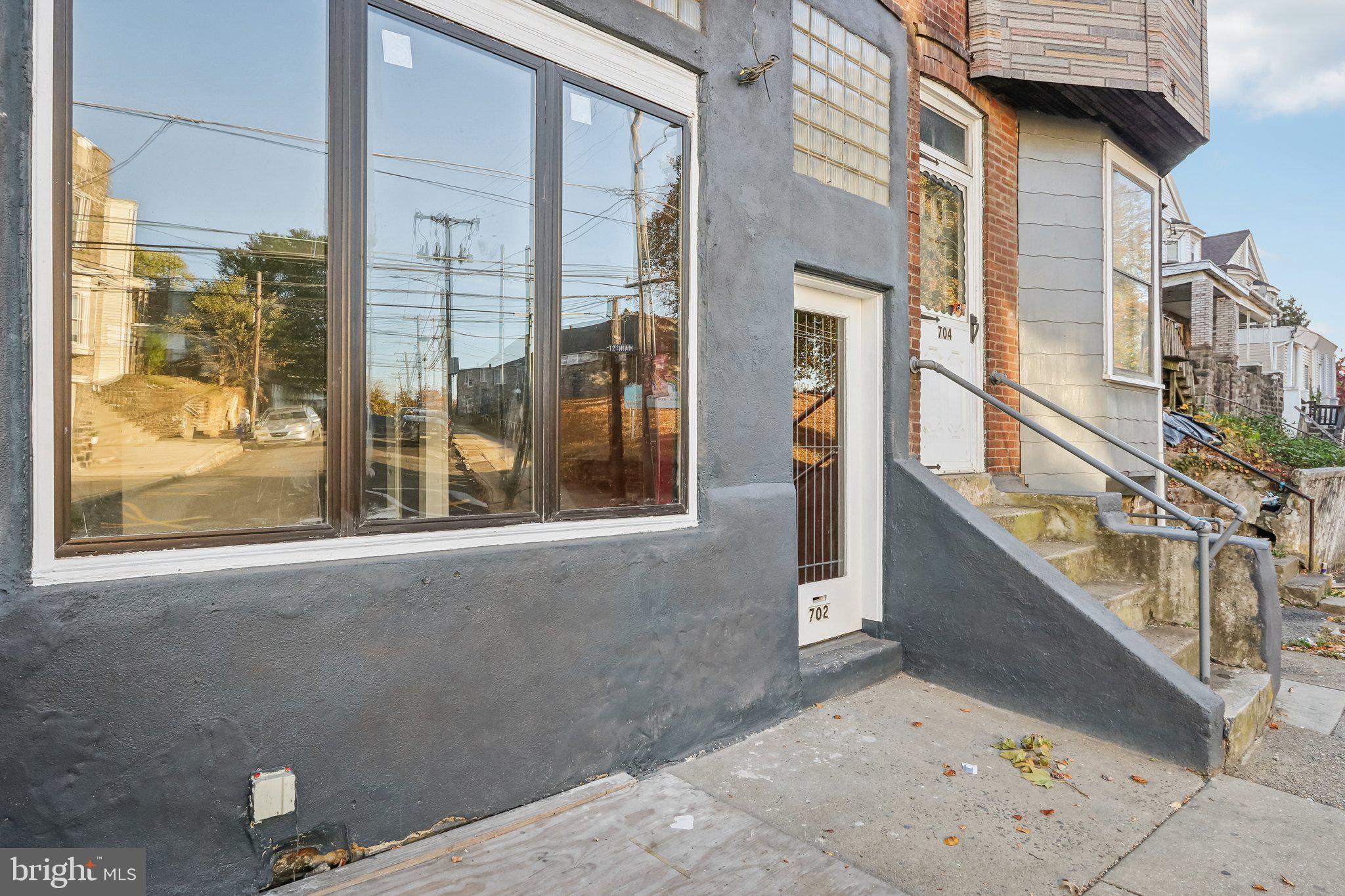702 MAIN STREET