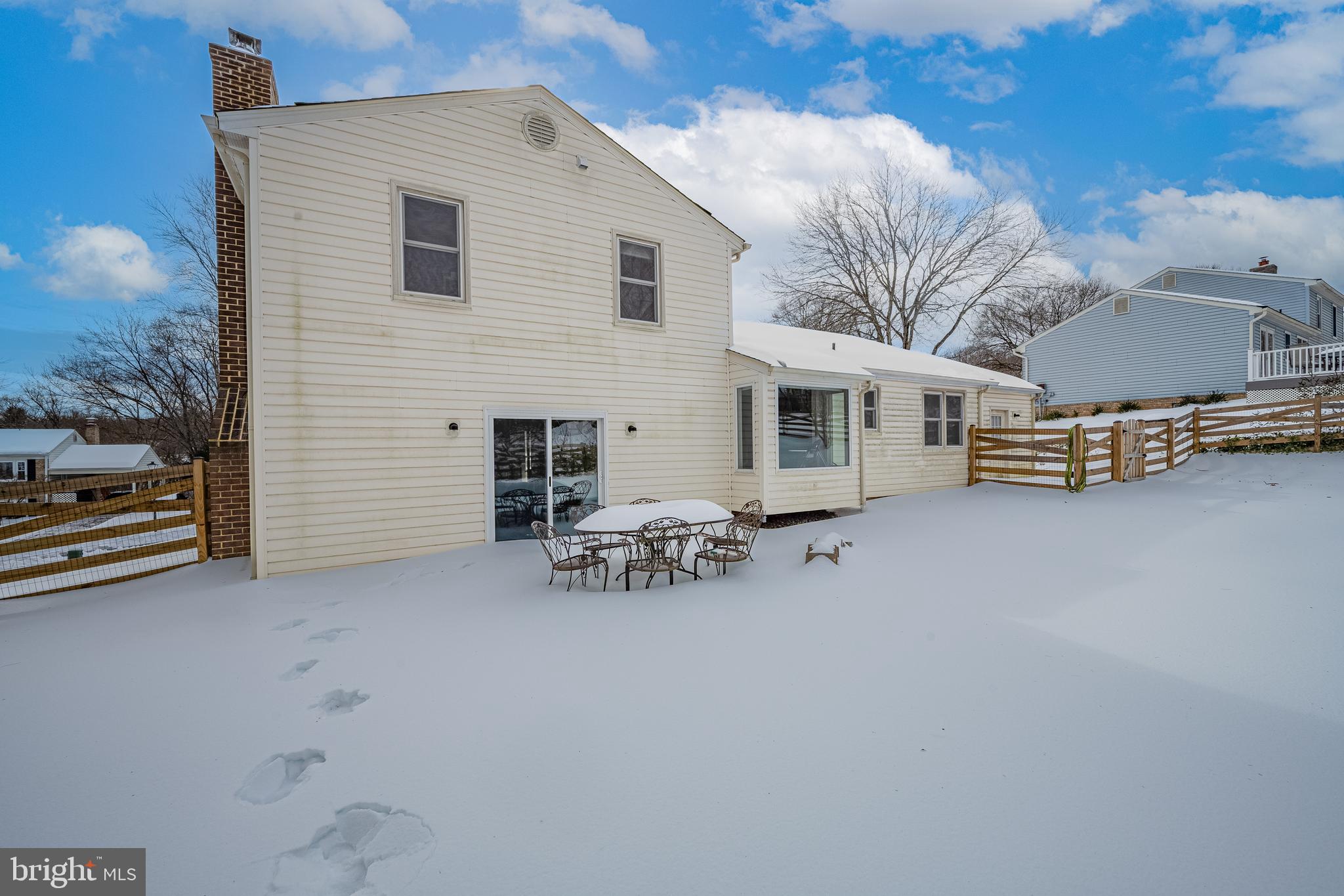 BROOKVILLE KNOLLS - Residential