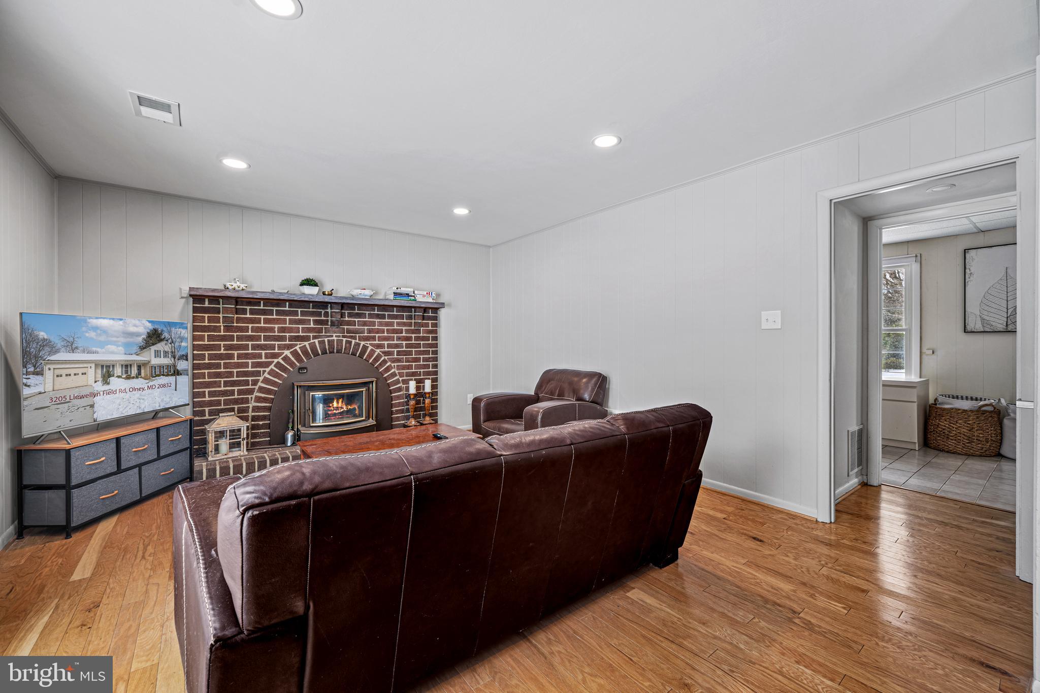 BROOKVILLE KNOLLS - Residential