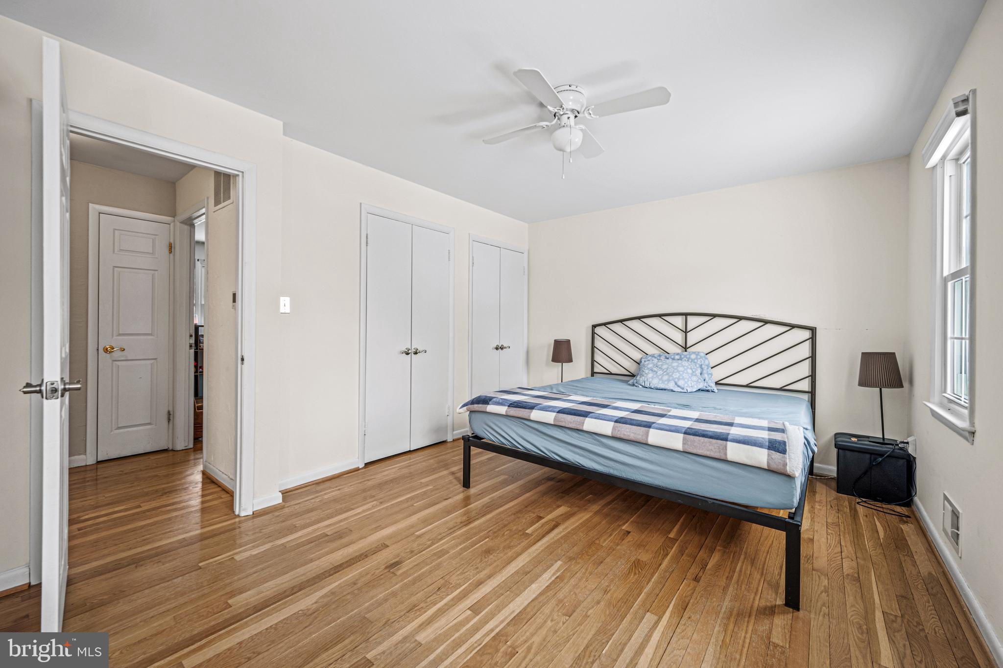 BROOKVILLE KNOLLS - Residential