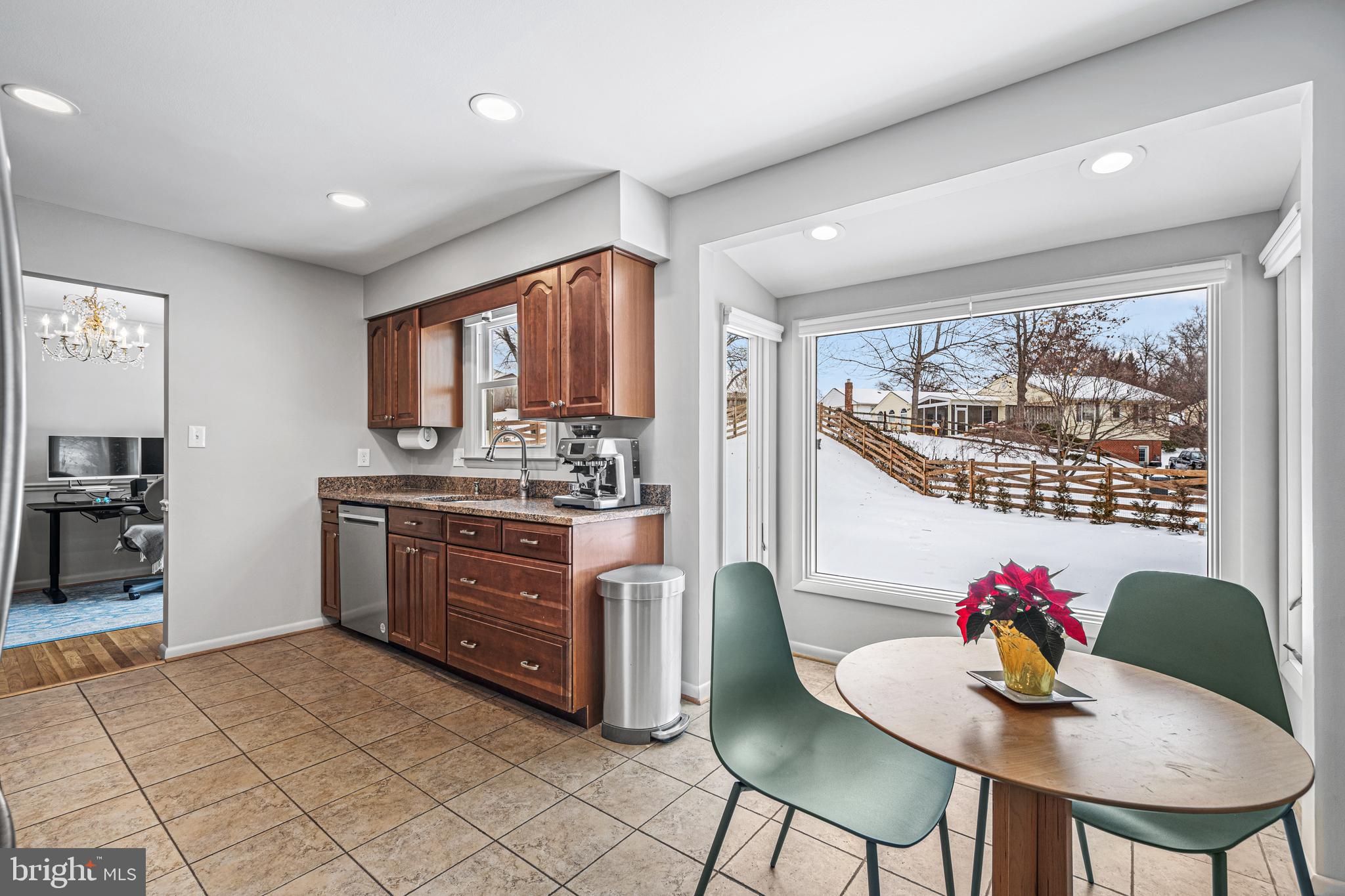 BROOKVILLE KNOLLS - Residential