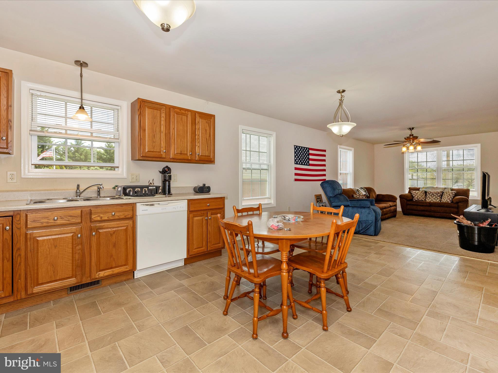 SHARPSBURG - Residential