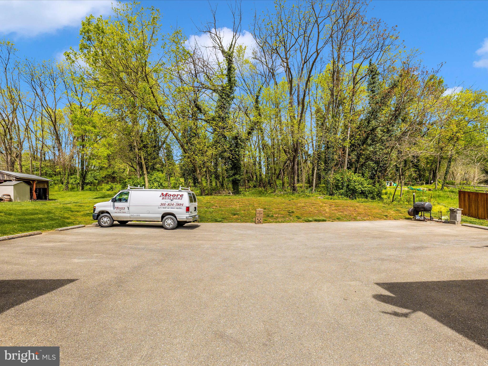 SHARPSBURG - Residential