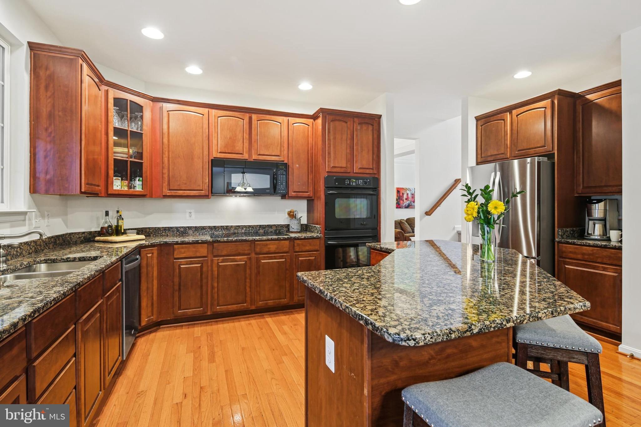 CASCADE OVERLOOK - Residential