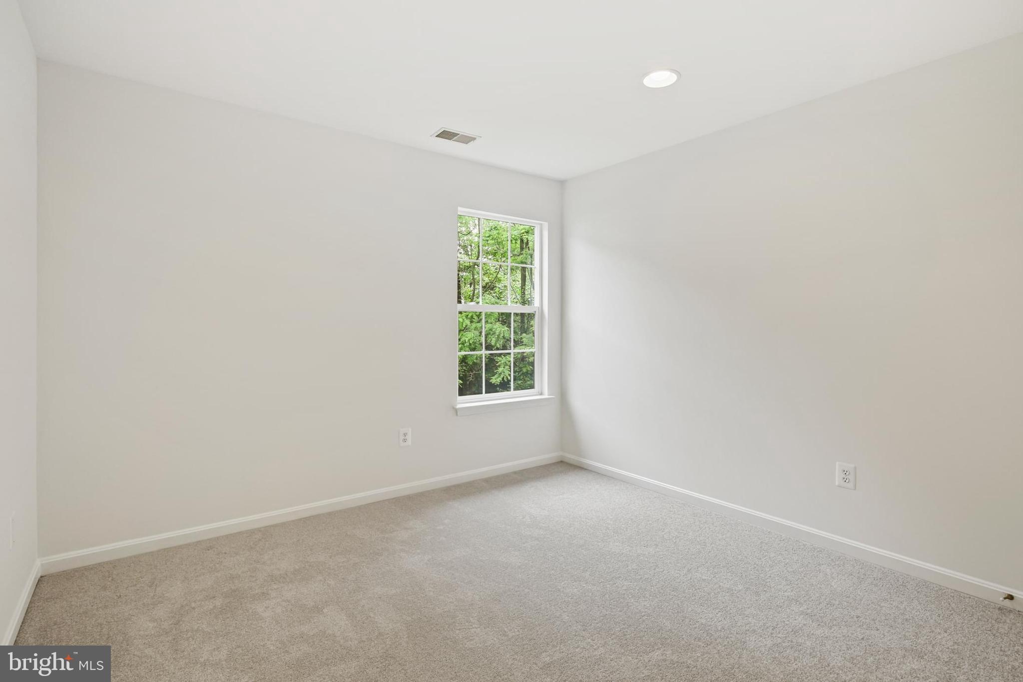 CASCADE OVERLOOK - Residential