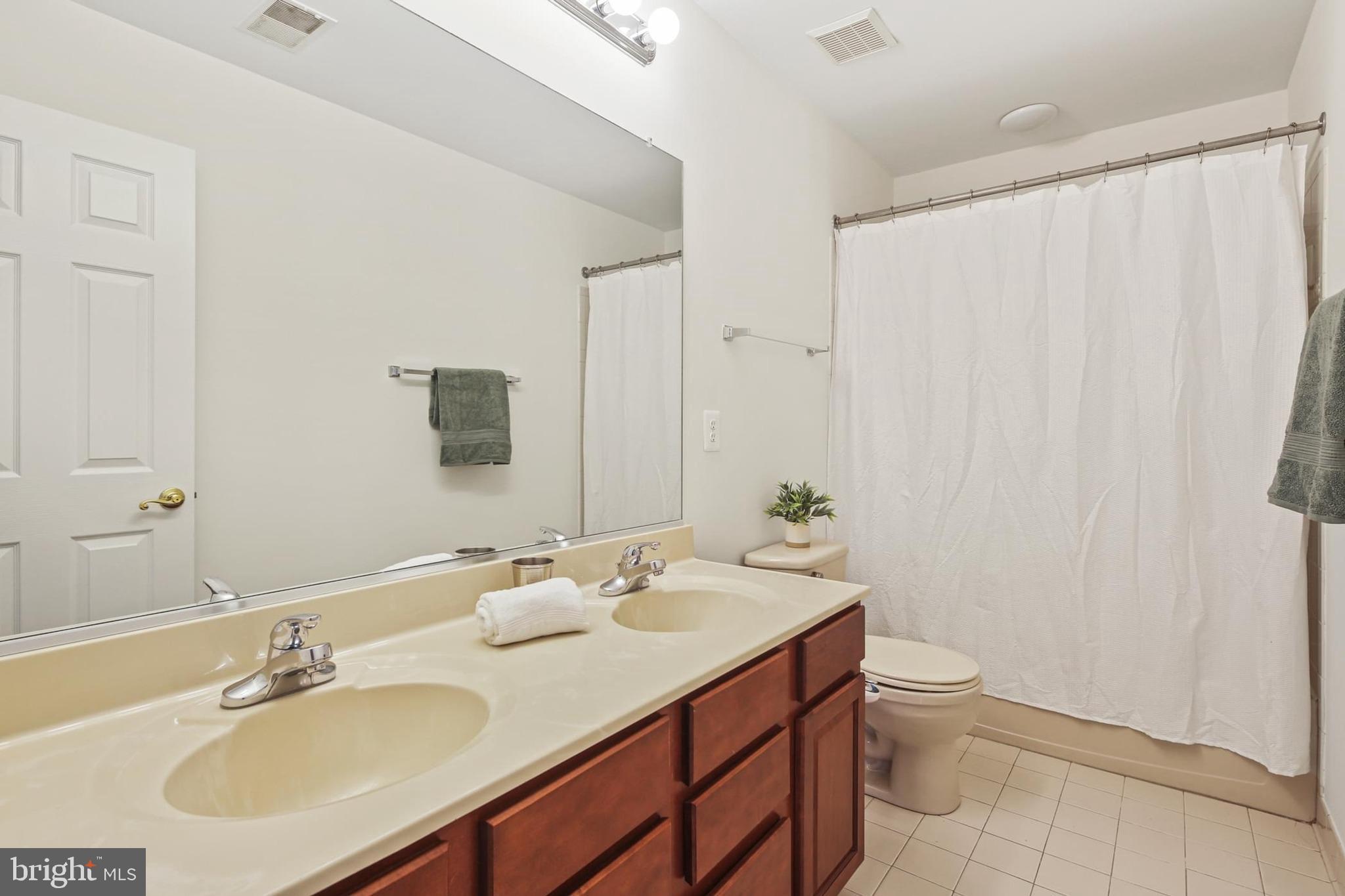 CASCADE OVERLOOK - Residential