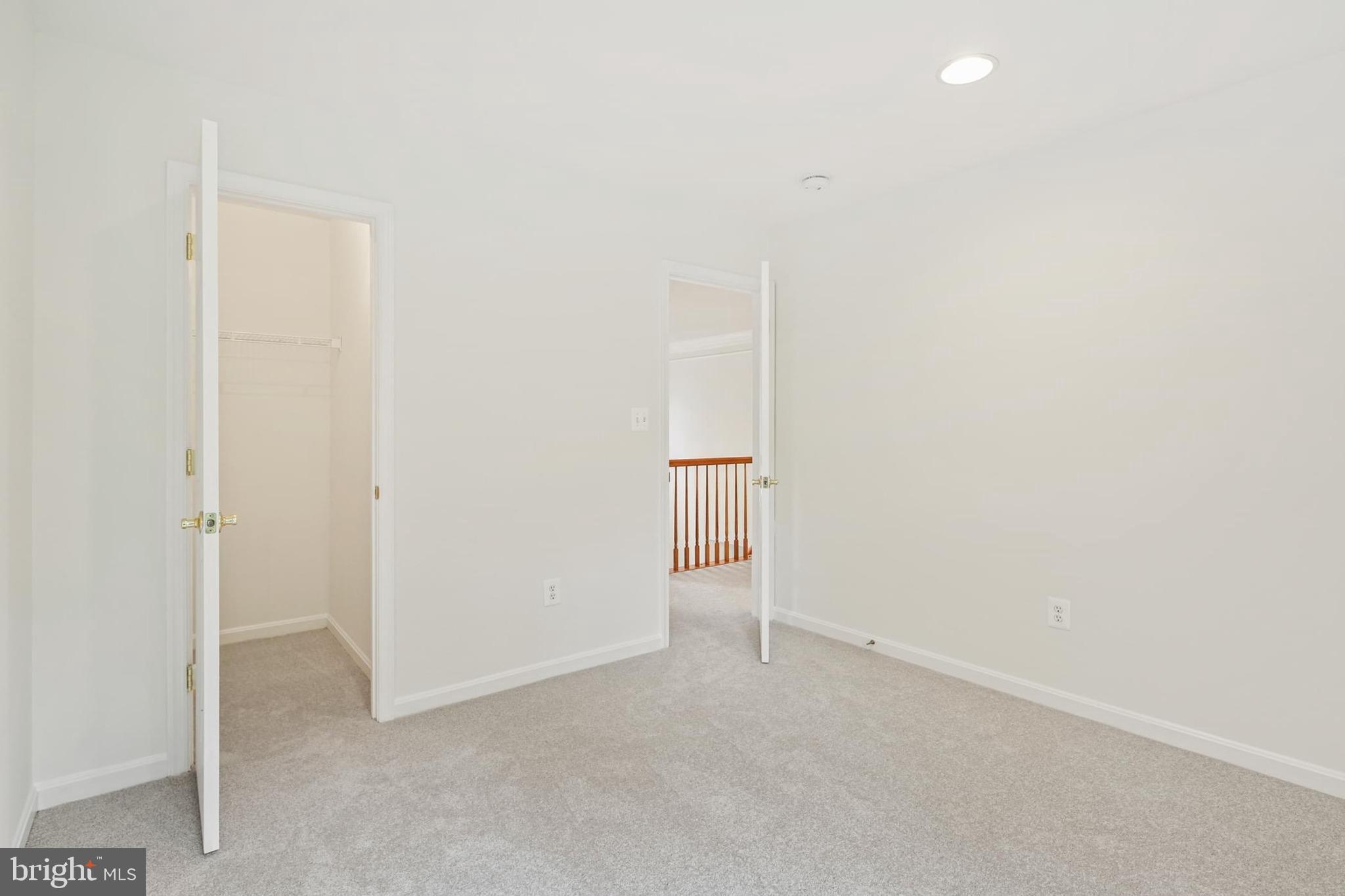 CASCADE OVERLOOK - Residential