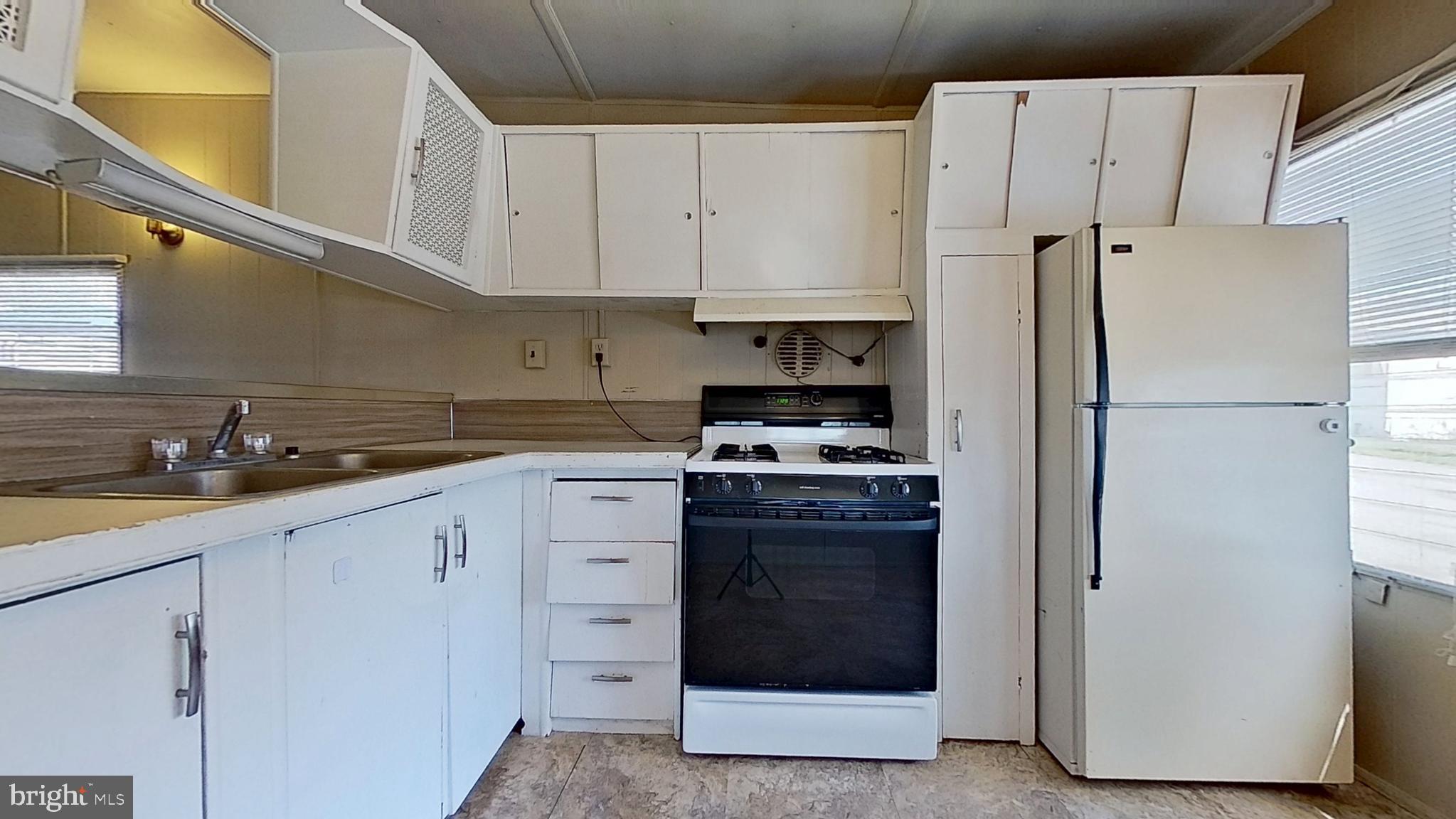 3230 OAKLAND ROAD 13