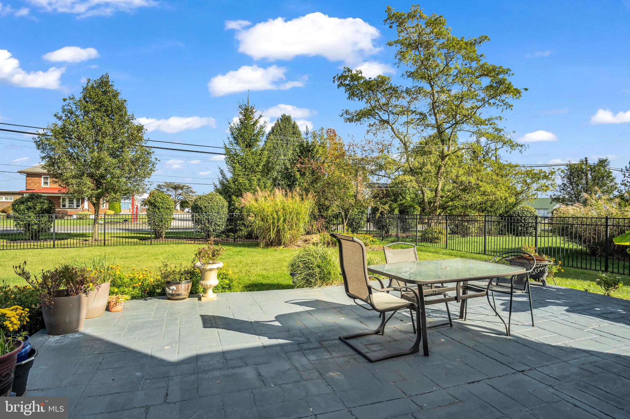 ARBOR GREENE - Residential