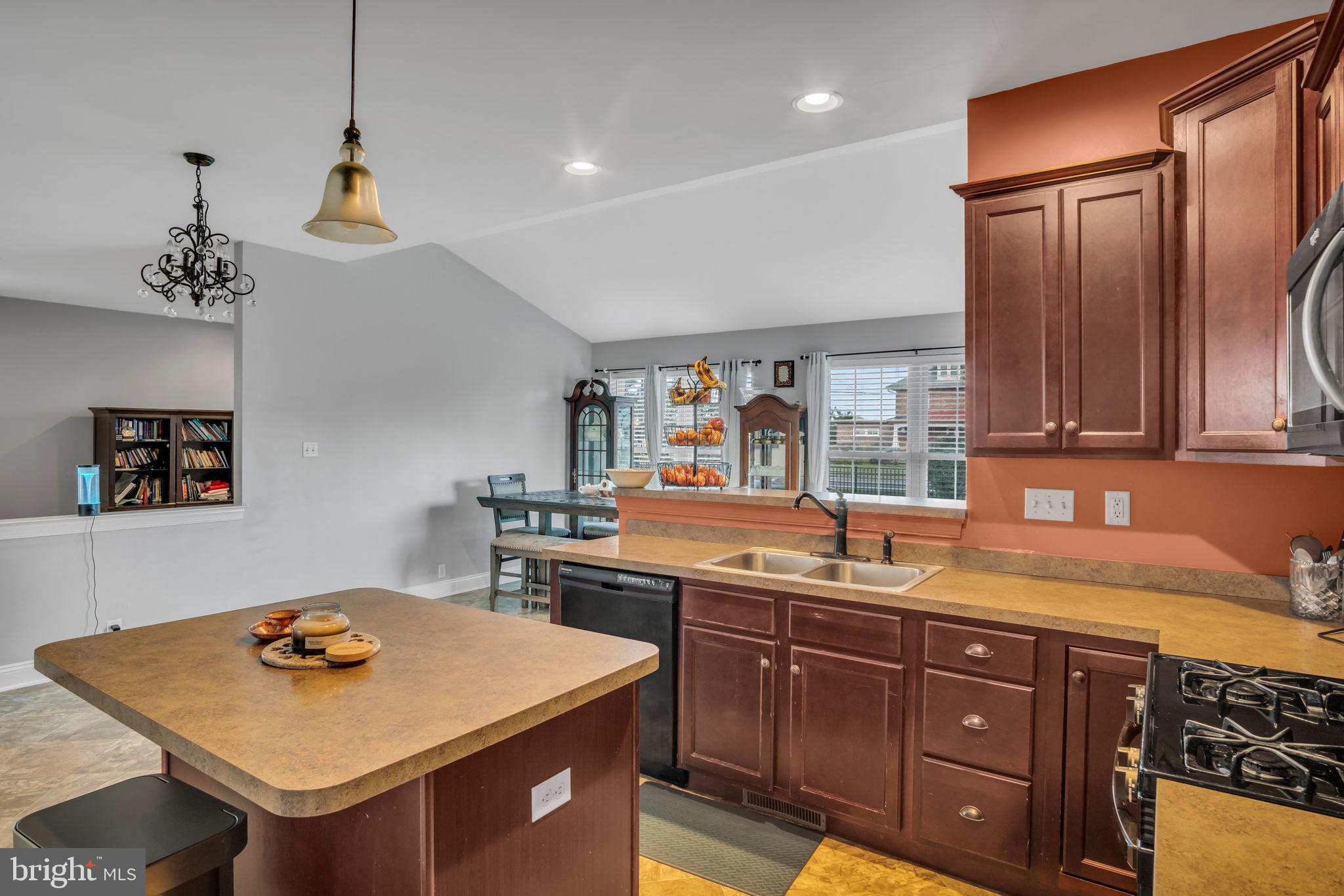 ARBOR GREENE - Residential