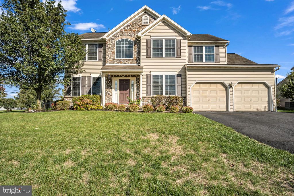Photo of 470 Sweetwater Dr L-0120, PALMYRA, PA 17078 (MLS # PALN2023220)