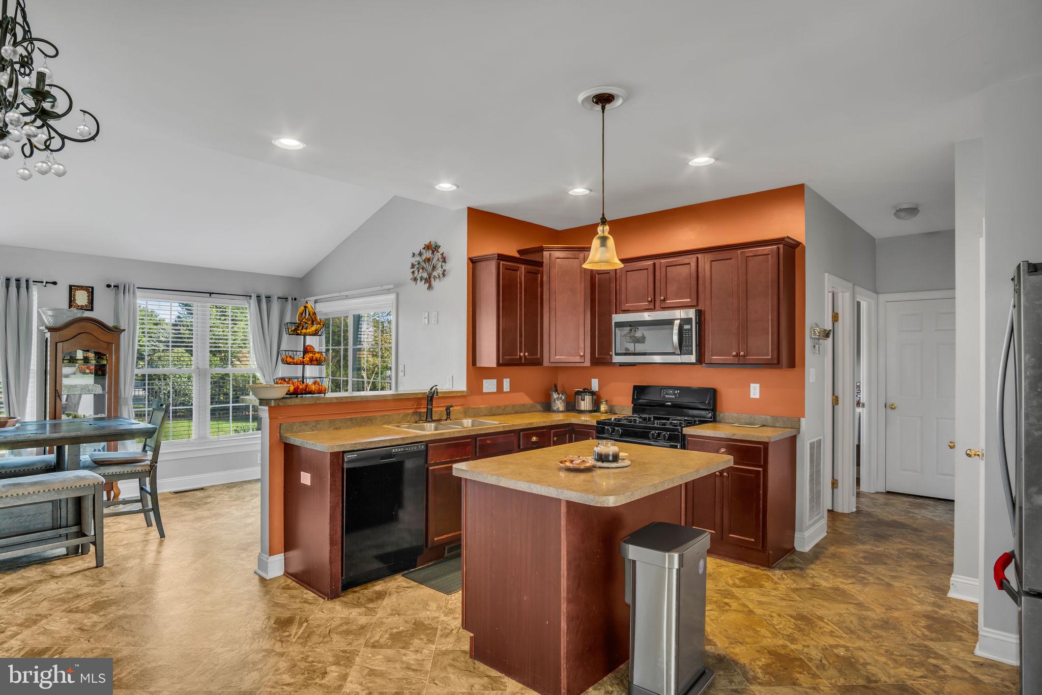 ARBOR GREENE - Residential