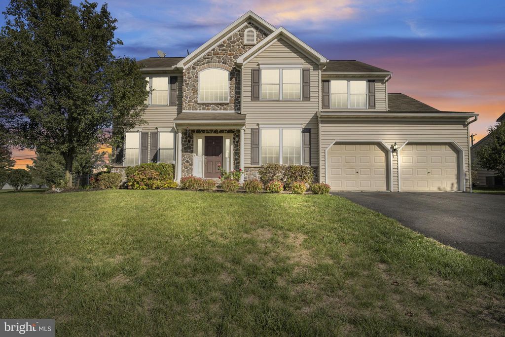 Photo of 470 Sweetwater Dr L-0120, PALMYRA, PA 17078 (MLS # PALN2023220)