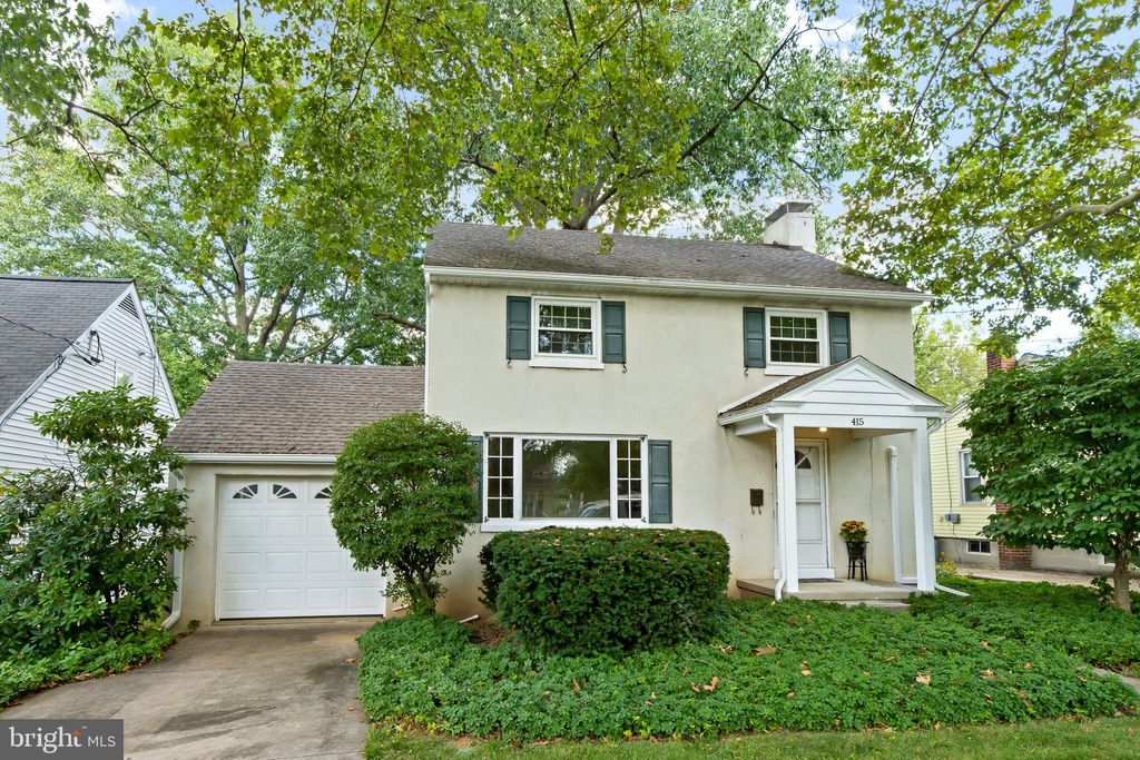 Photo of 415 LAUREL AVE, LITITZ, PA 17543 (MLS # PALA2039286)