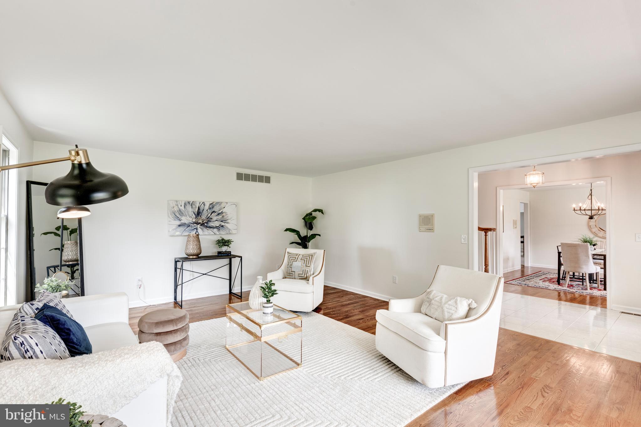 HAMPSTEAD - Residential