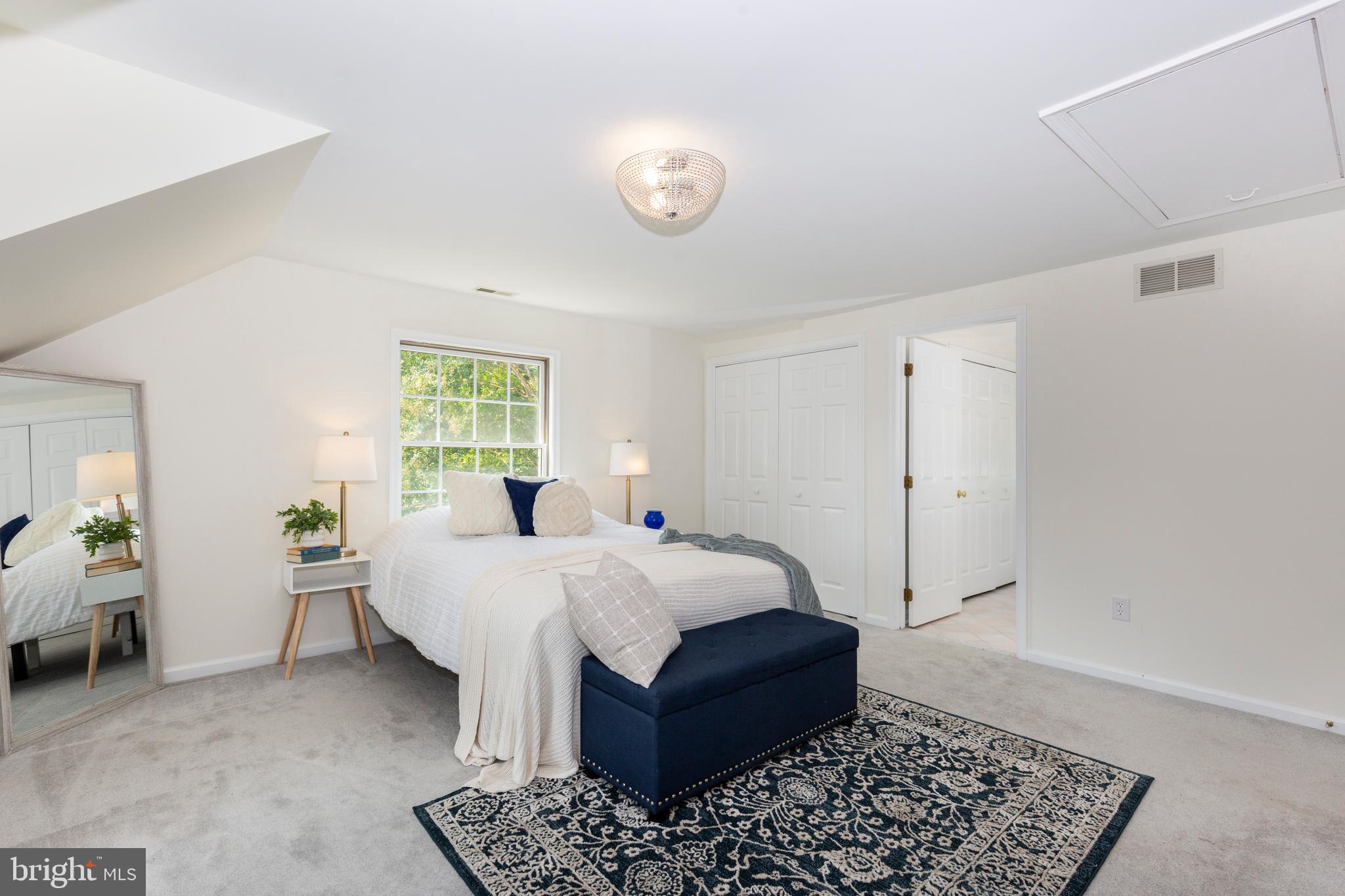 HAMPSTEAD - Residential