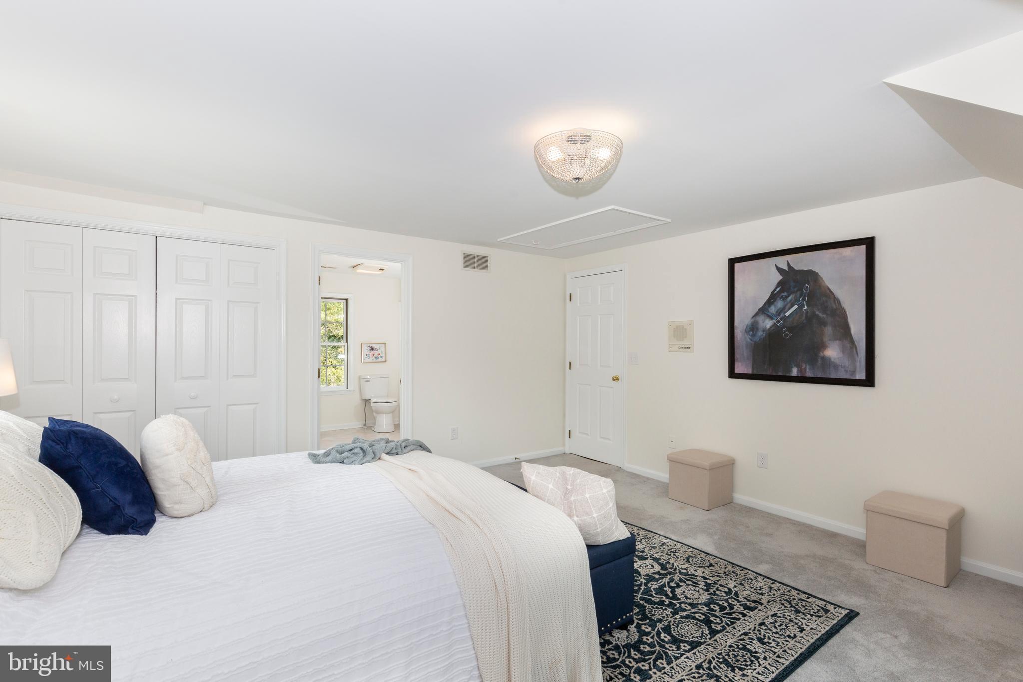 HAMPSTEAD - Residential