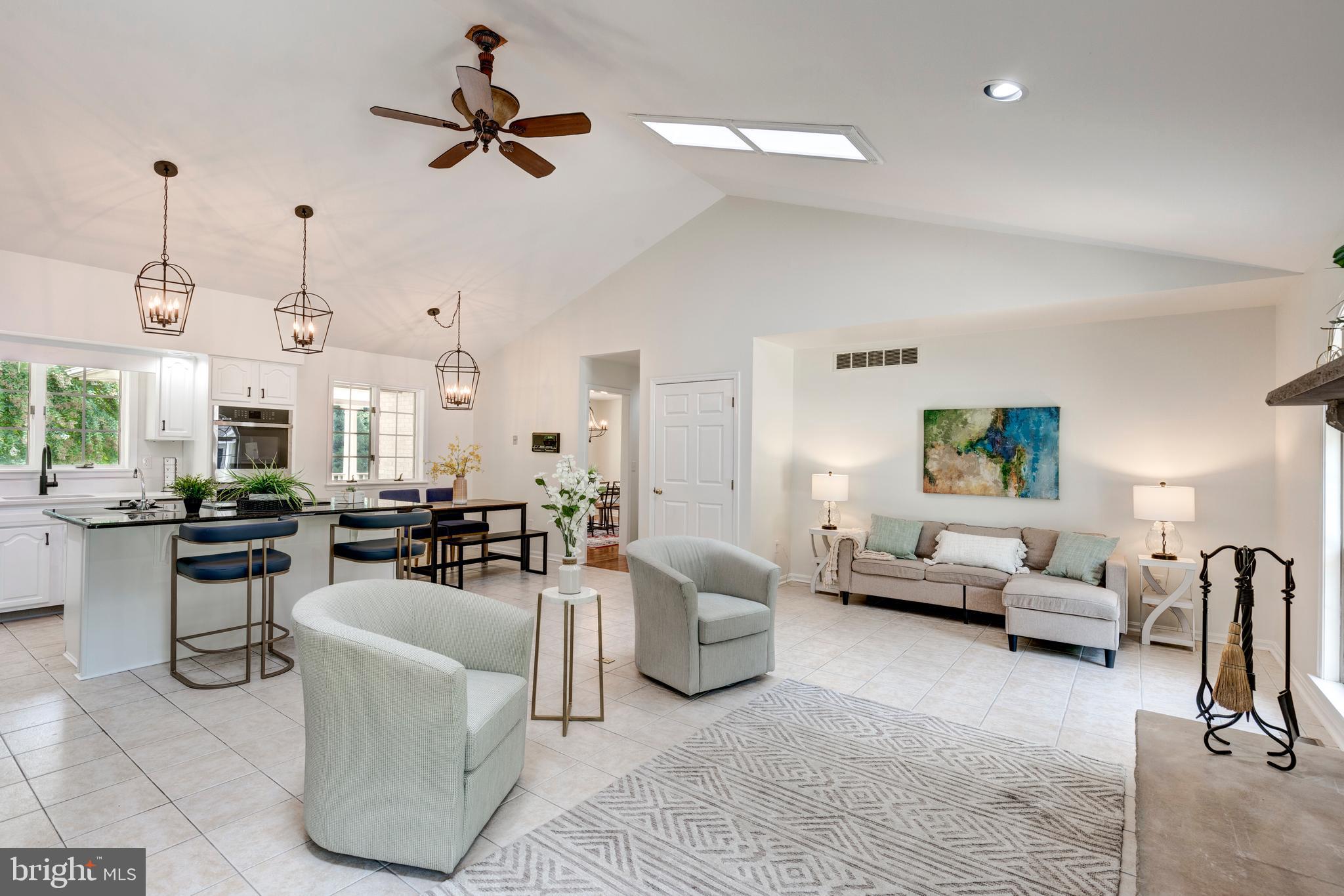 HAMPSTEAD - Residential