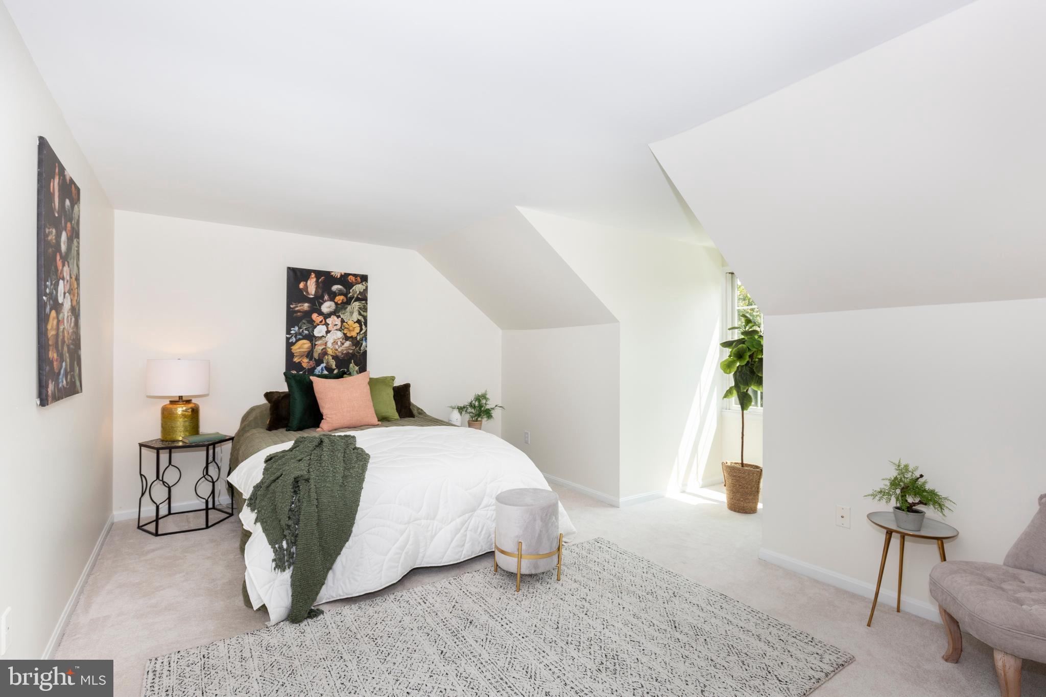 HAMPSTEAD - Residential