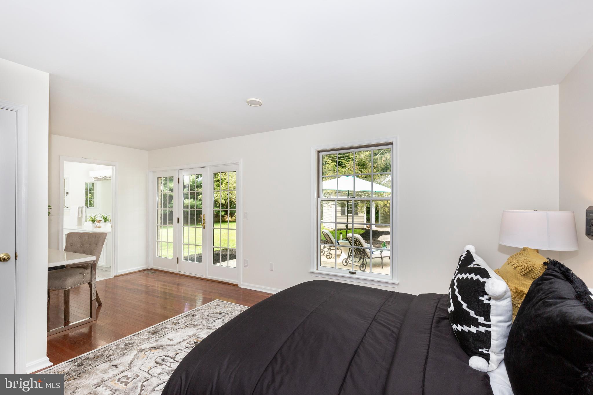 HAMPSTEAD - Residential